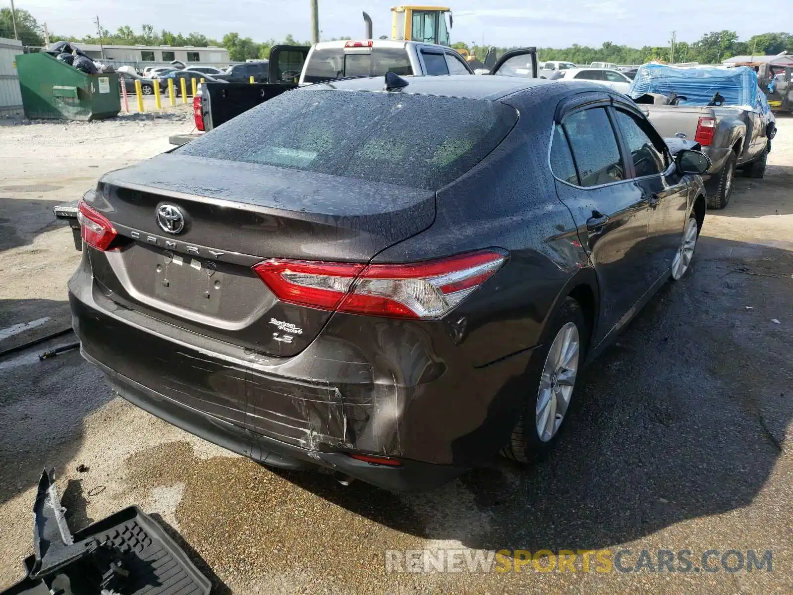 4 Photograph of a damaged car 4T1C11AK9LU893939 TOYOTA CAMRY 2020