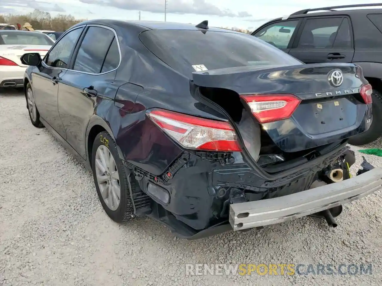 3 Photograph of a damaged car 4T1C11AK9LU896131 TOYOTA CAMRY 2020