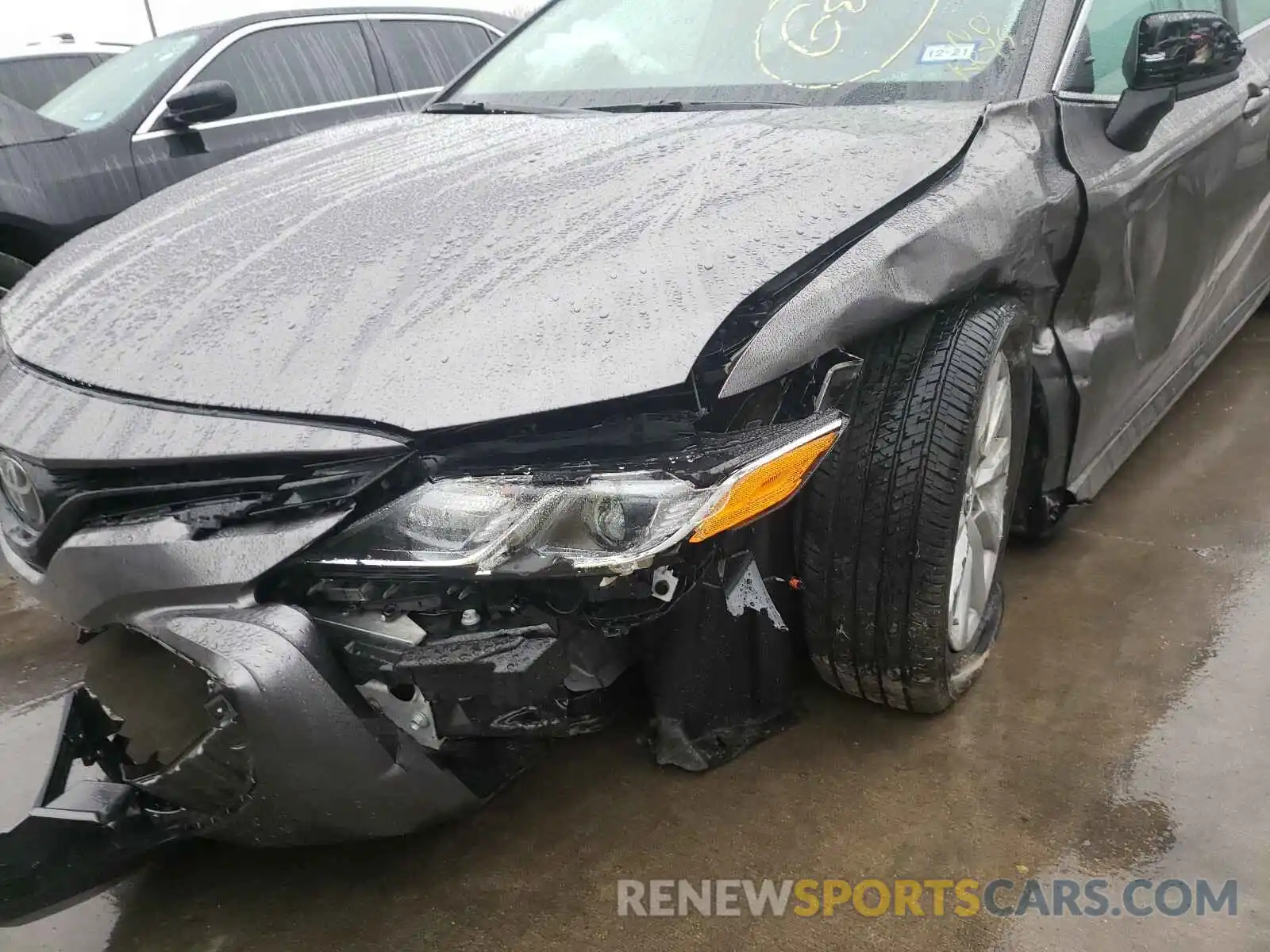 9 Photograph of a damaged car 4T1C11AK9LU910156 TOYOTA CAMRY 2020