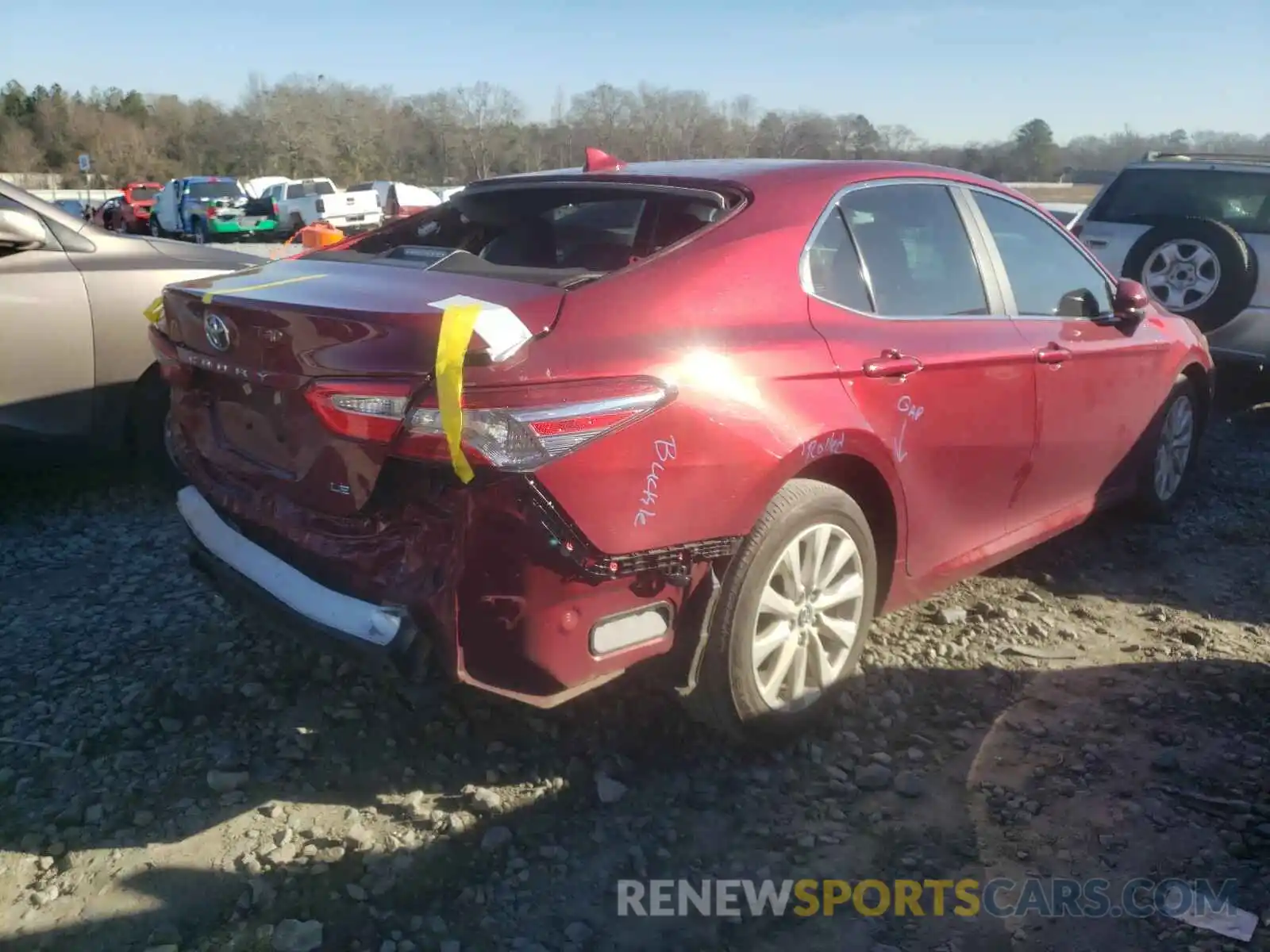 4 Photograph of a damaged car 4T1C11AK9LU911386 TOYOTA CAMRY 2020