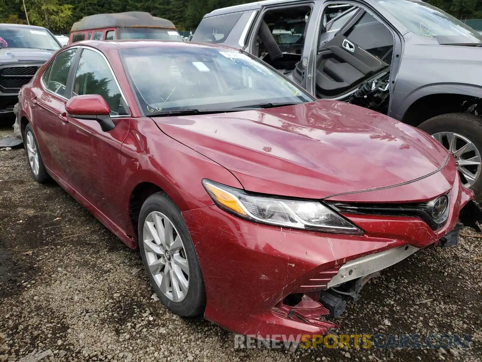 1 Photograph of a damaged car 4T1C11AK9LU915423 TOYOTA CAMRY 2020