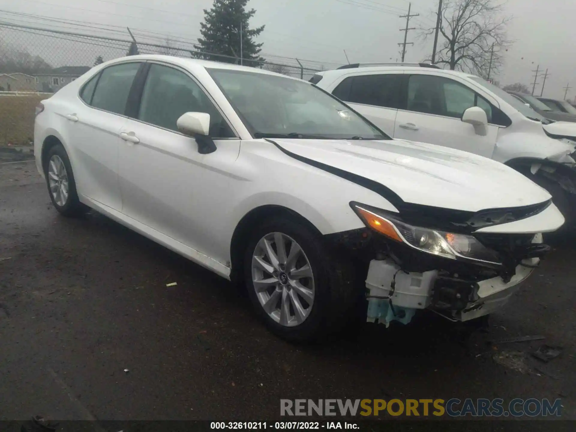 1 Photograph of a damaged car 4T1C11AK9LU916068 TOYOTA CAMRY 2020