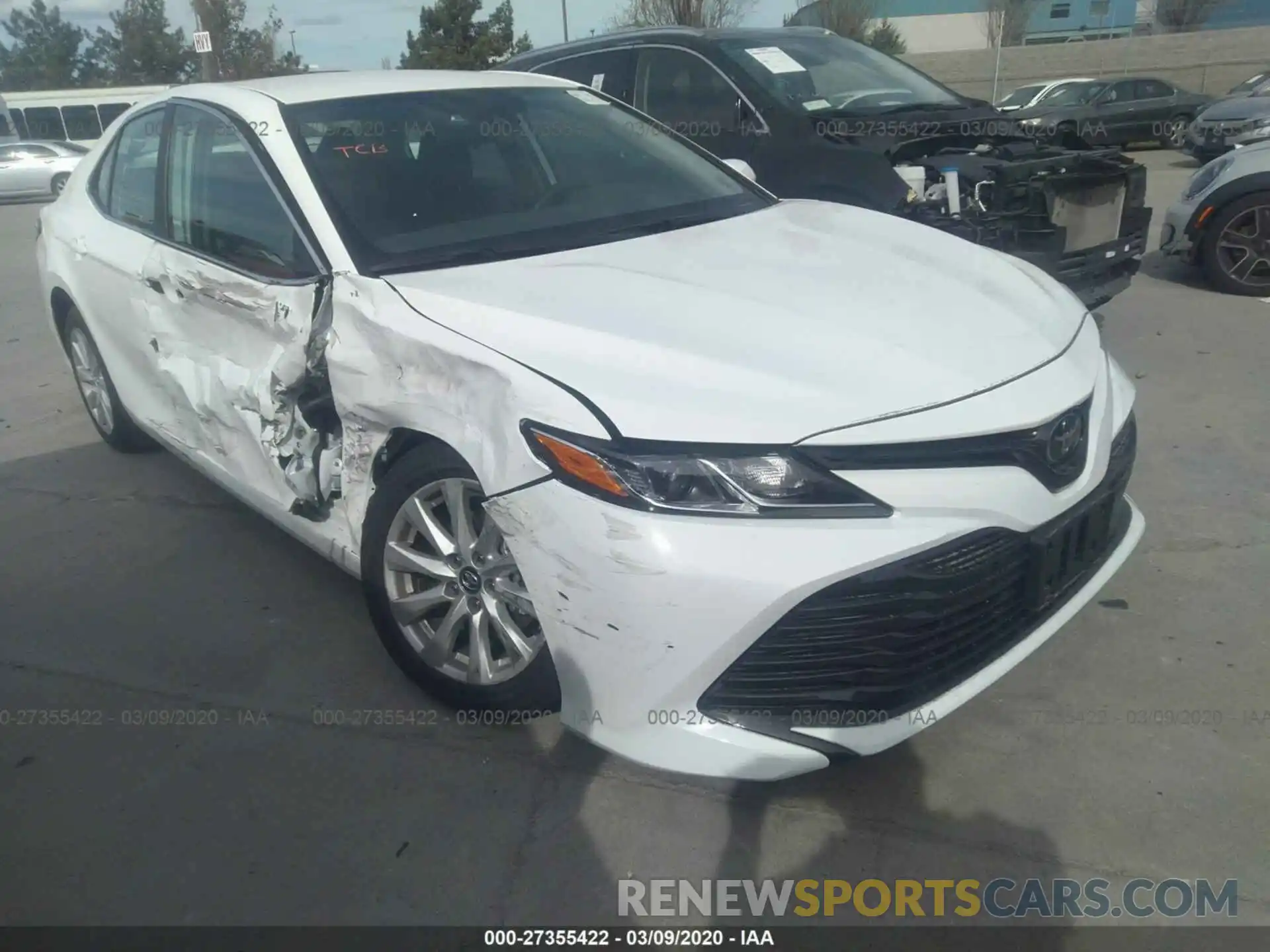 1 Photograph of a damaged car 4T1C11AK9LU916703 TOYOTA CAMRY 2020