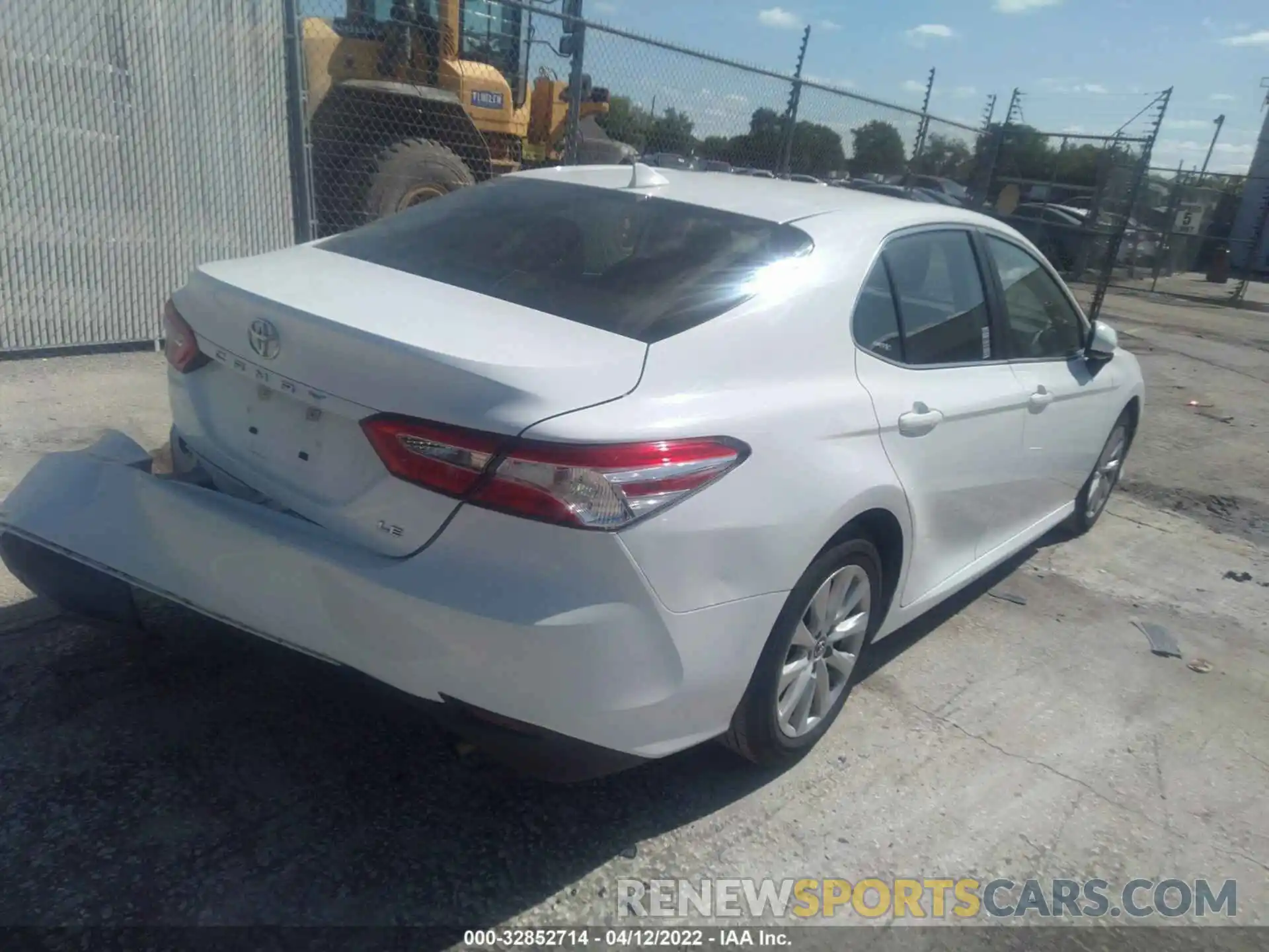 4 Photograph of a damaged car 4T1C11AK9LU931735 TOYOTA CAMRY 2020