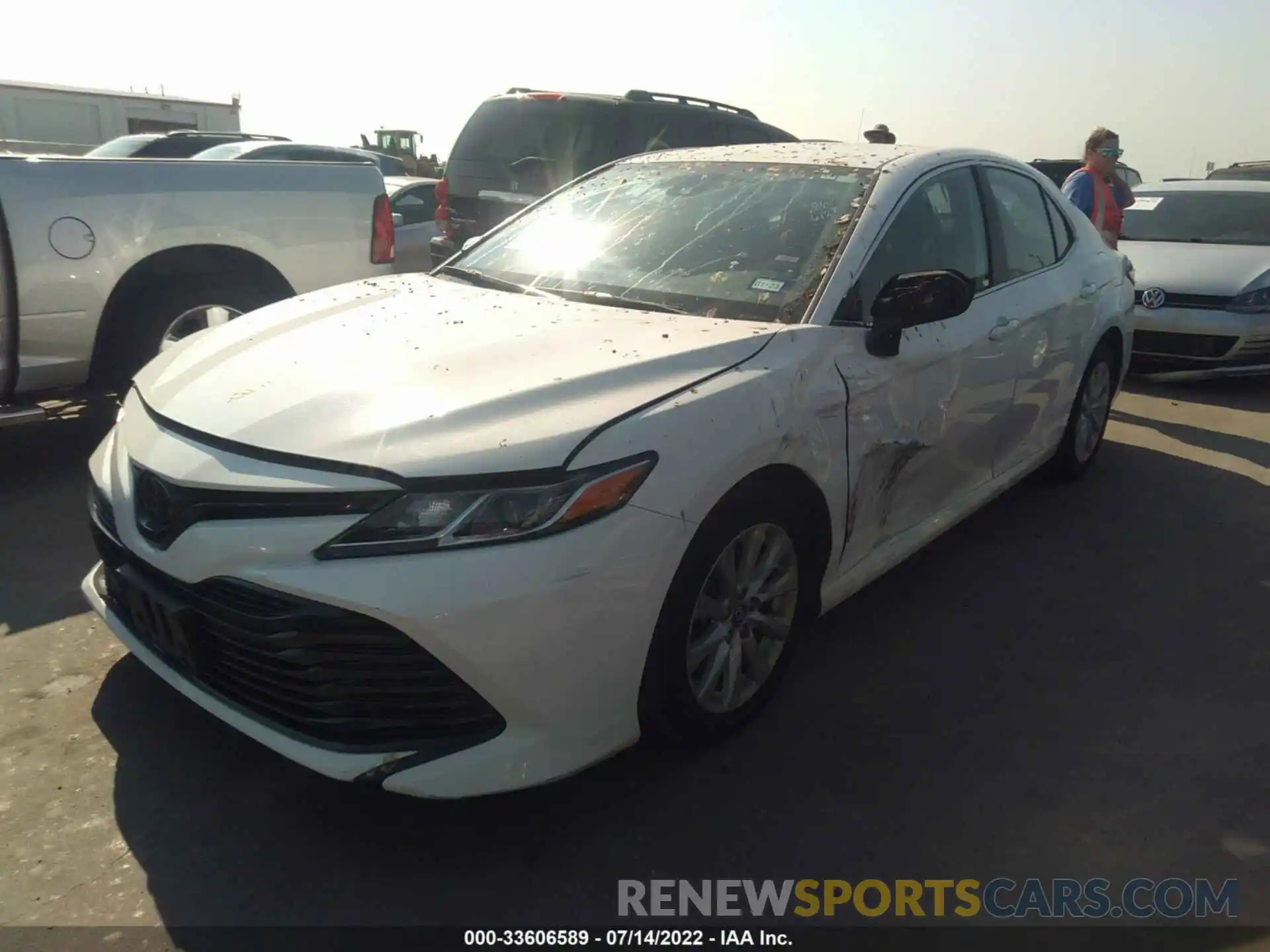 2 Photograph of a damaged car 4T1C11AK9LU931945 TOYOTA CAMRY 2020