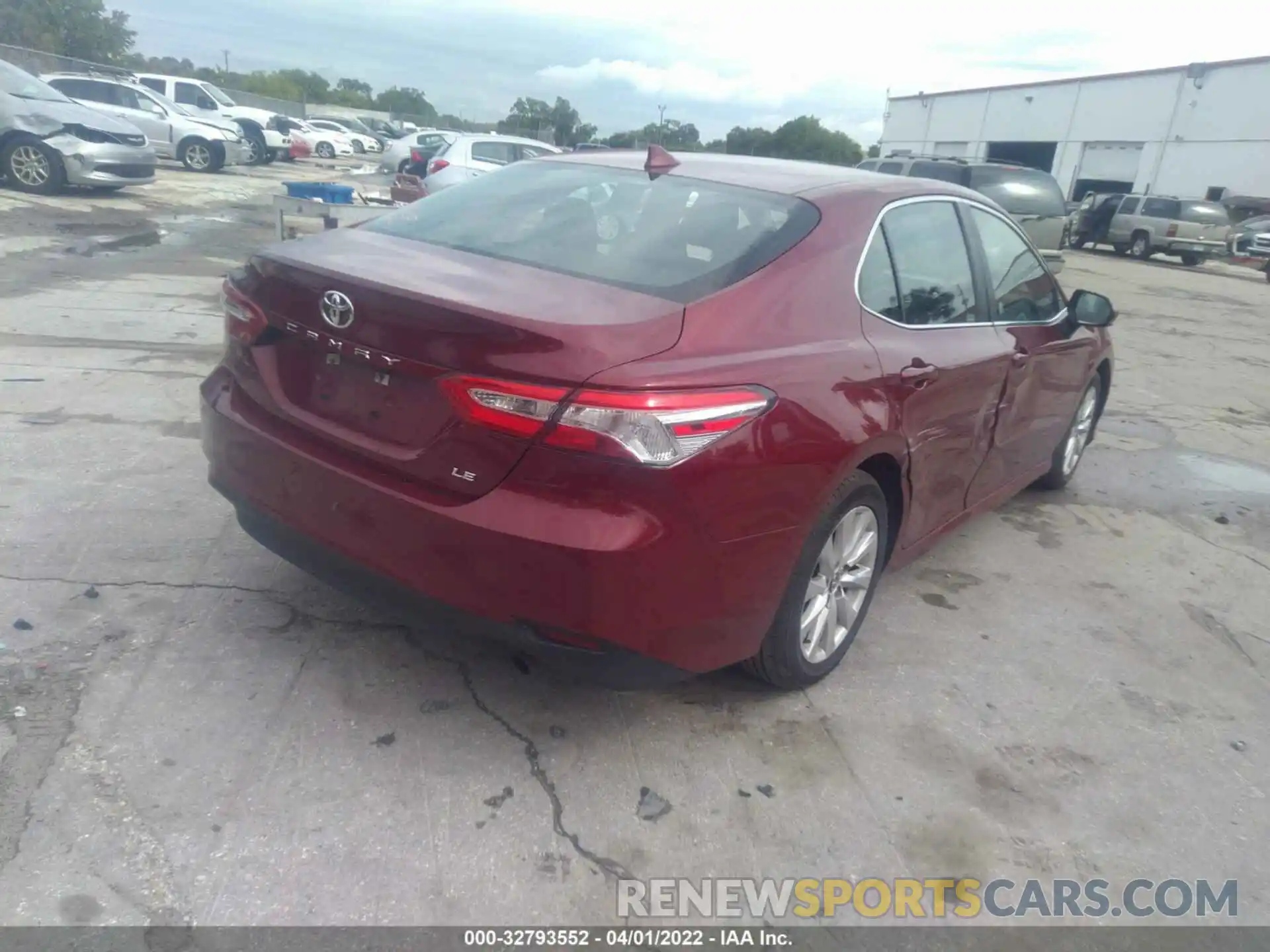 4 Photograph of a damaged car 4T1C11AK9LU932142 TOYOTA CAMRY 2020