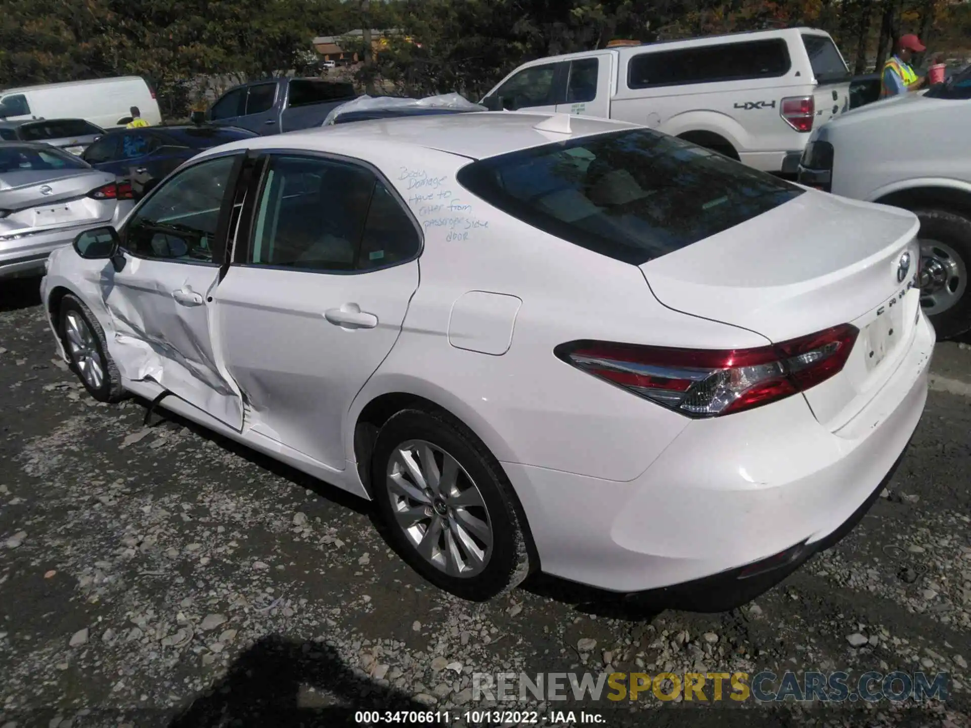 3 Photograph of a damaged car 4T1C11AK9LU932318 TOYOTA CAMRY 2020