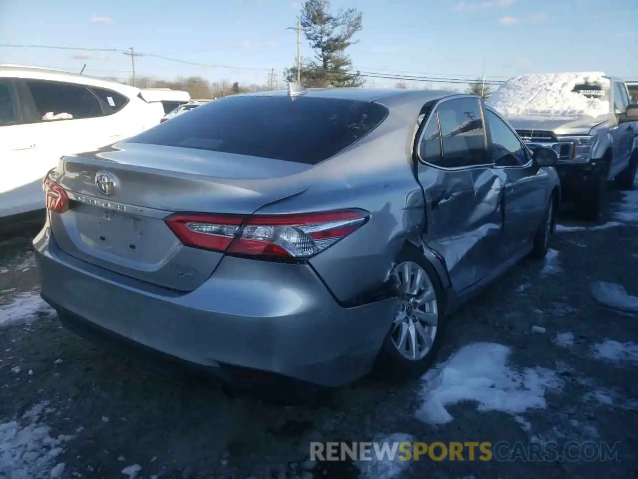 4 Photograph of a damaged car 4T1C11AK9LU938247 TOYOTA CAMRY 2020