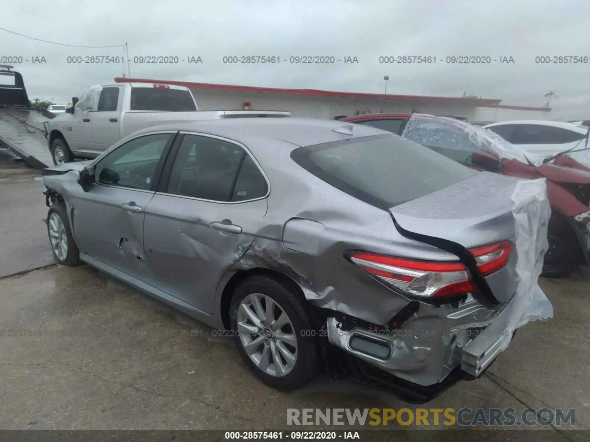 3 Photograph of a damaged car 4T1C11AK9LU939124 TOYOTA CAMRY 2020