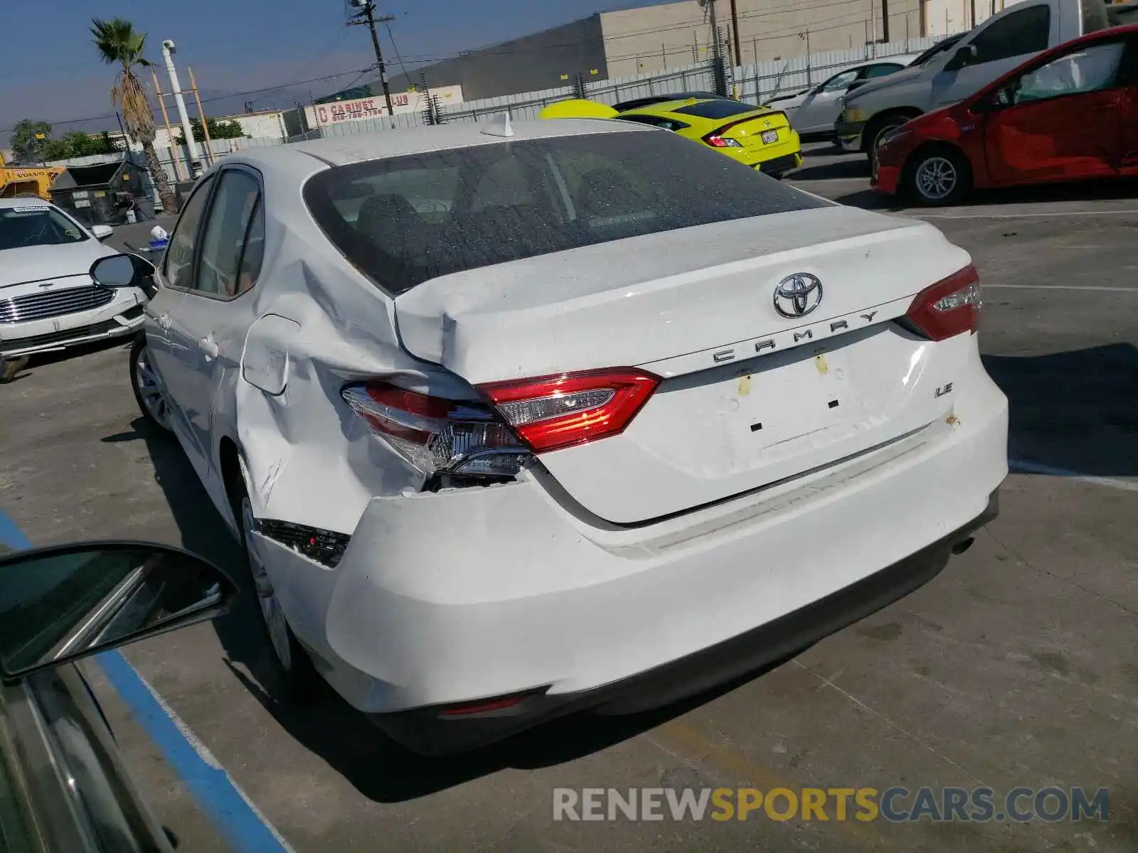 3 Photograph of a damaged car 4T1C11AK9LU945411 TOYOTA CAMRY 2020