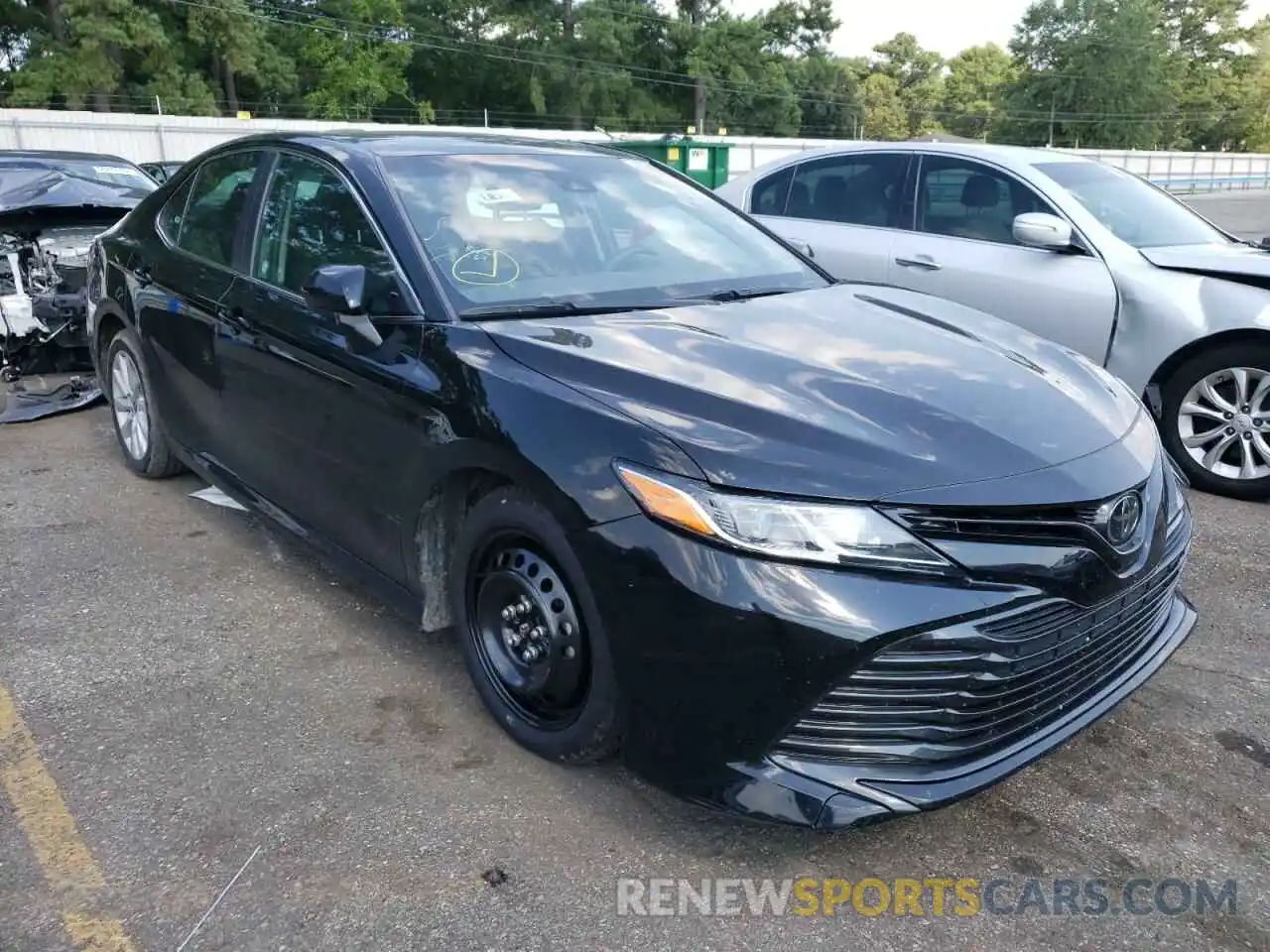 1 Photograph of a damaged car 4T1C11AK9LU946042 TOYOTA CAMRY 2020