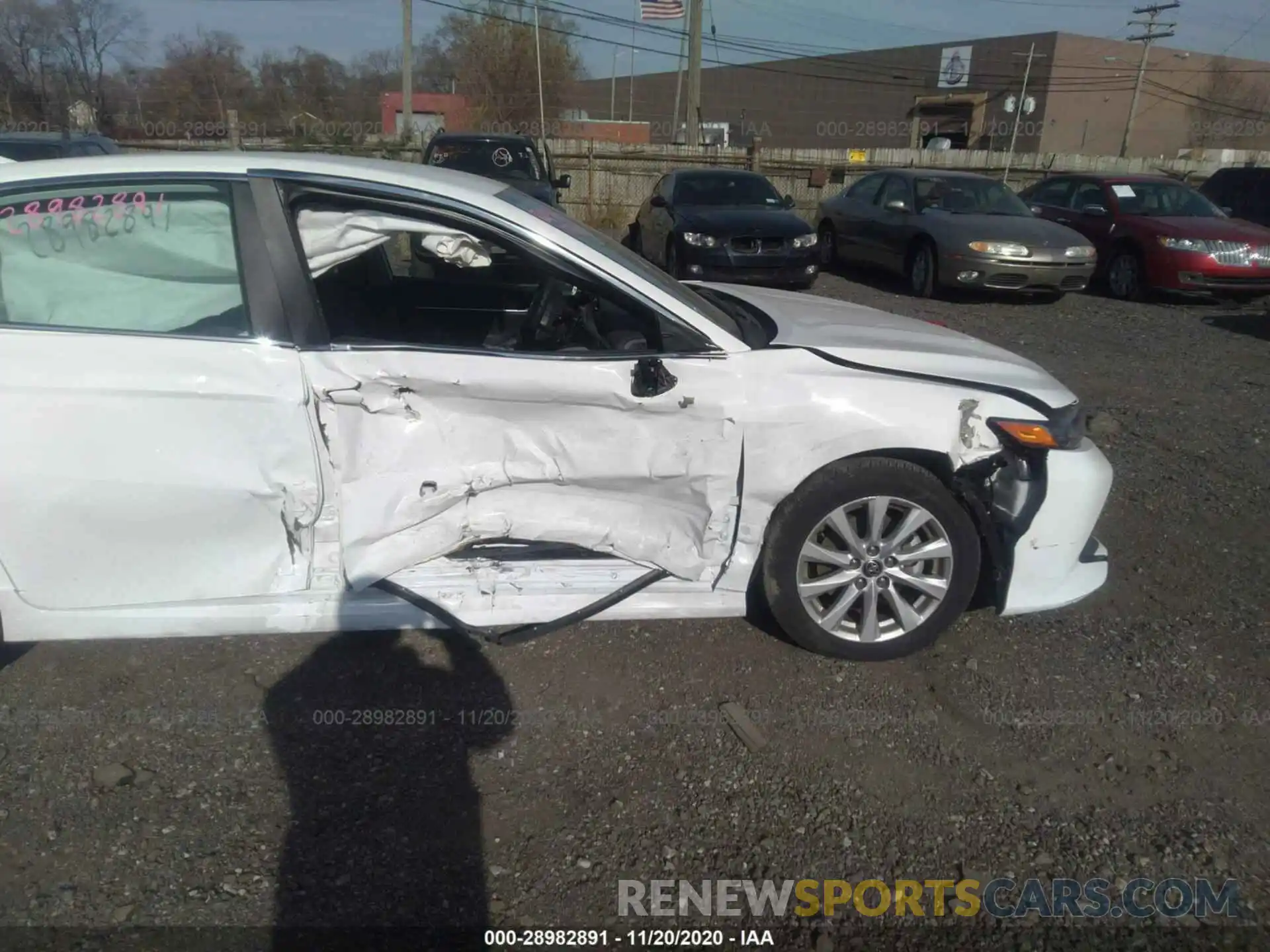 6 Photograph of a damaged car 4T1C11AK9LU949300 TOYOTA CAMRY 2020