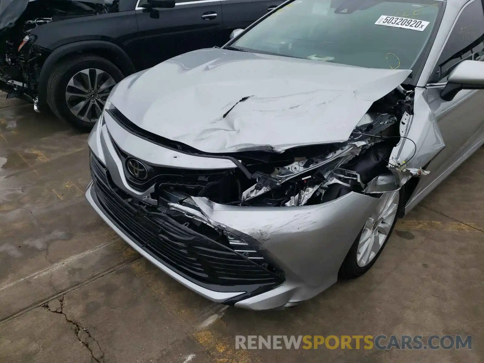 9 Photograph of a damaged car 4T1C11AK9LU955324 TOYOTA CAMRY 2020