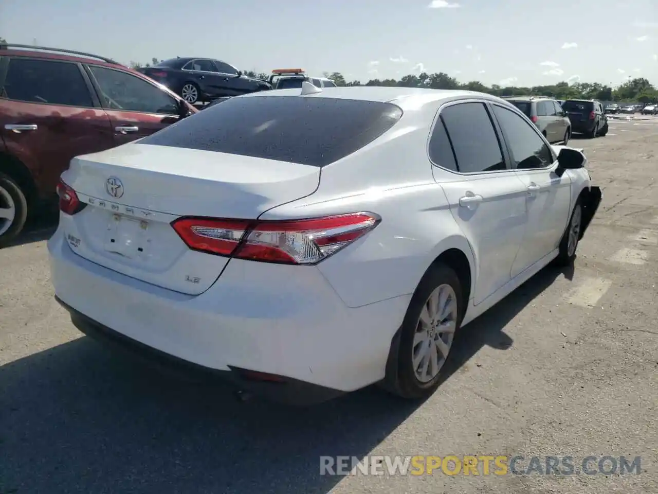 4 Photograph of a damaged car 4T1C11AK9LU959843 TOYOTA CAMRY 2020