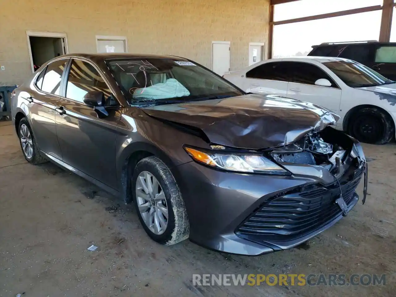 1 Photograph of a damaged car 4T1C11AK9LU961270 TOYOTA CAMRY 2020