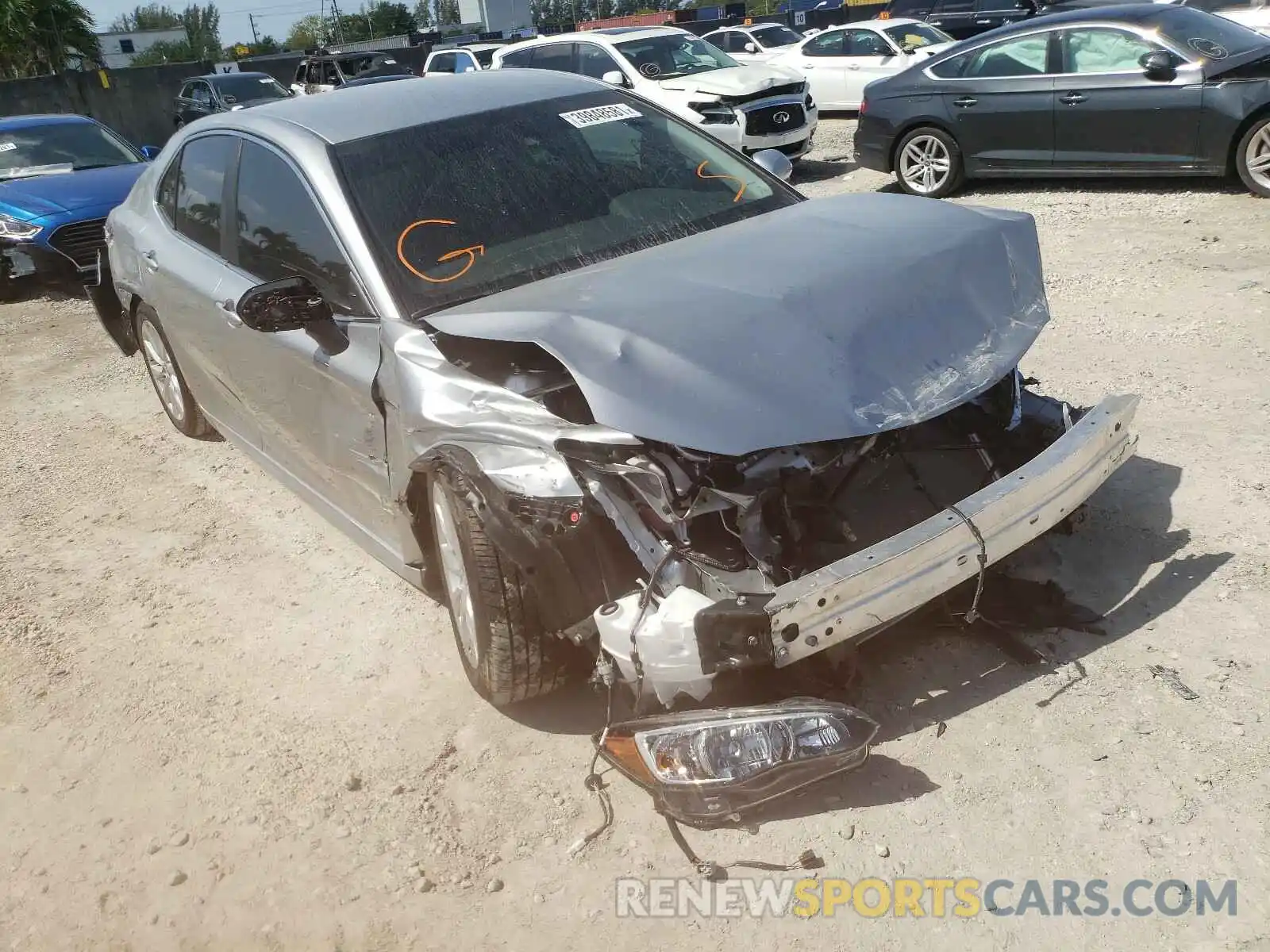 1 Photograph of a damaged car 4T1C11AK9LU981891 TOYOTA CAMRY 2020