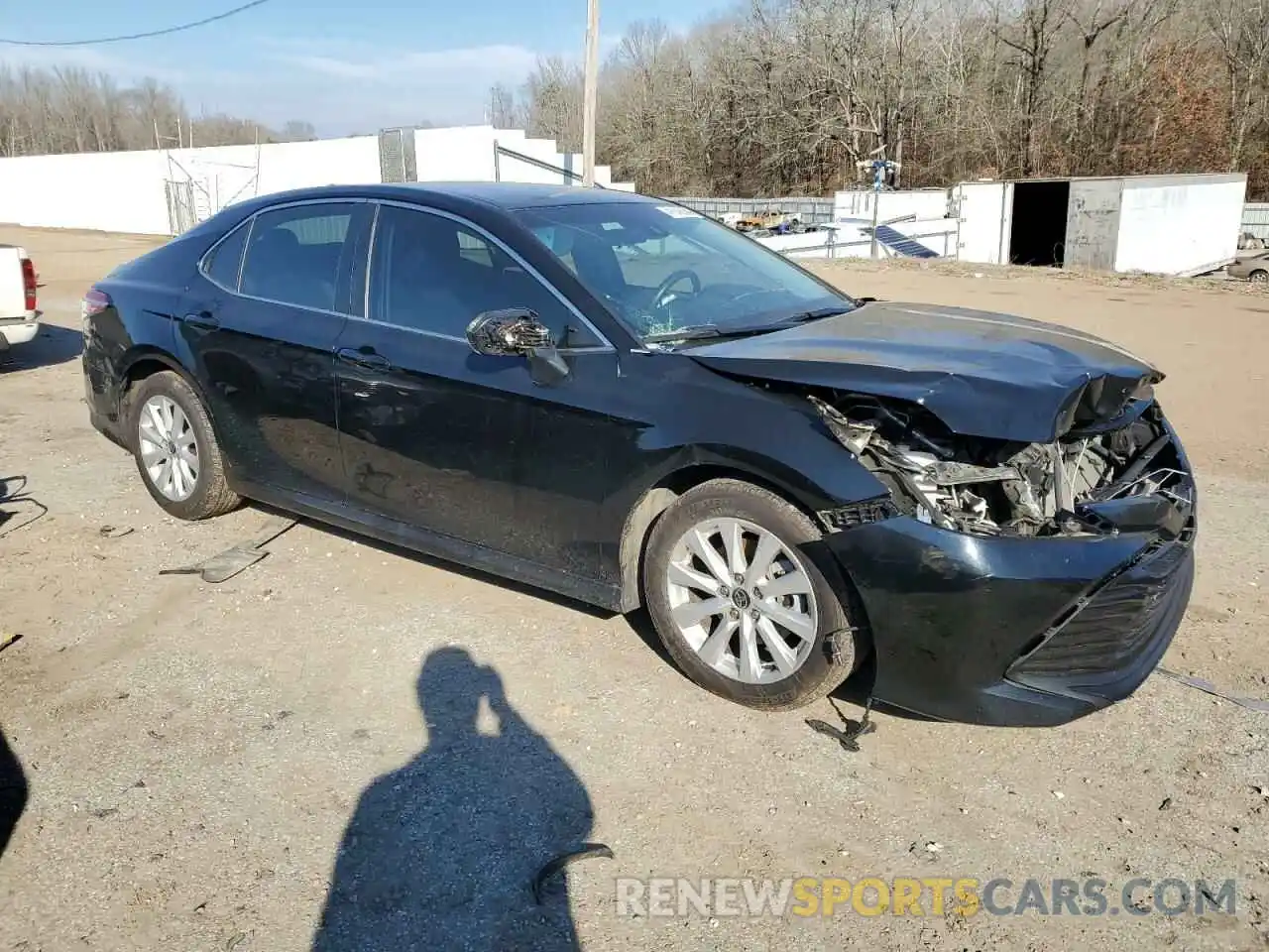 4 Photograph of a damaged car 4T1C11AK9LU985584 TOYOTA CAMRY 2020