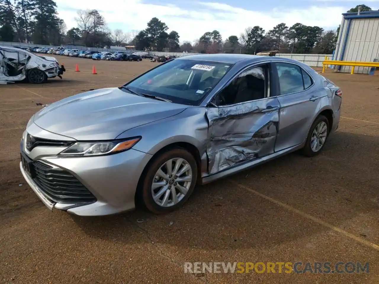 1 Photograph of a damaged car 4T1C11AK9LU987738 TOYOTA CAMRY 2020