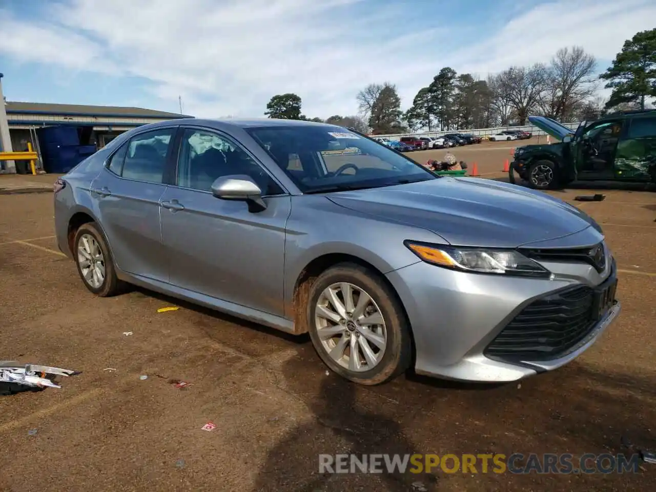 4 Photograph of a damaged car 4T1C11AK9LU987738 TOYOTA CAMRY 2020