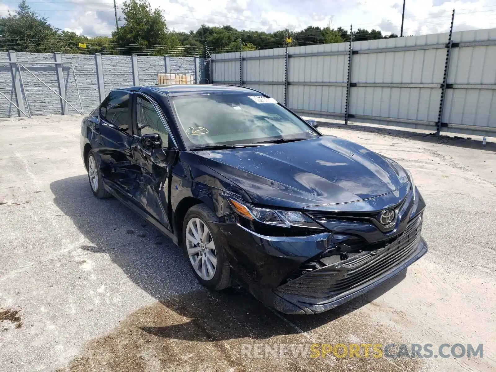 1 Photograph of a damaged car 4T1C11AK9LU991952 TOYOTA CAMRY 2020