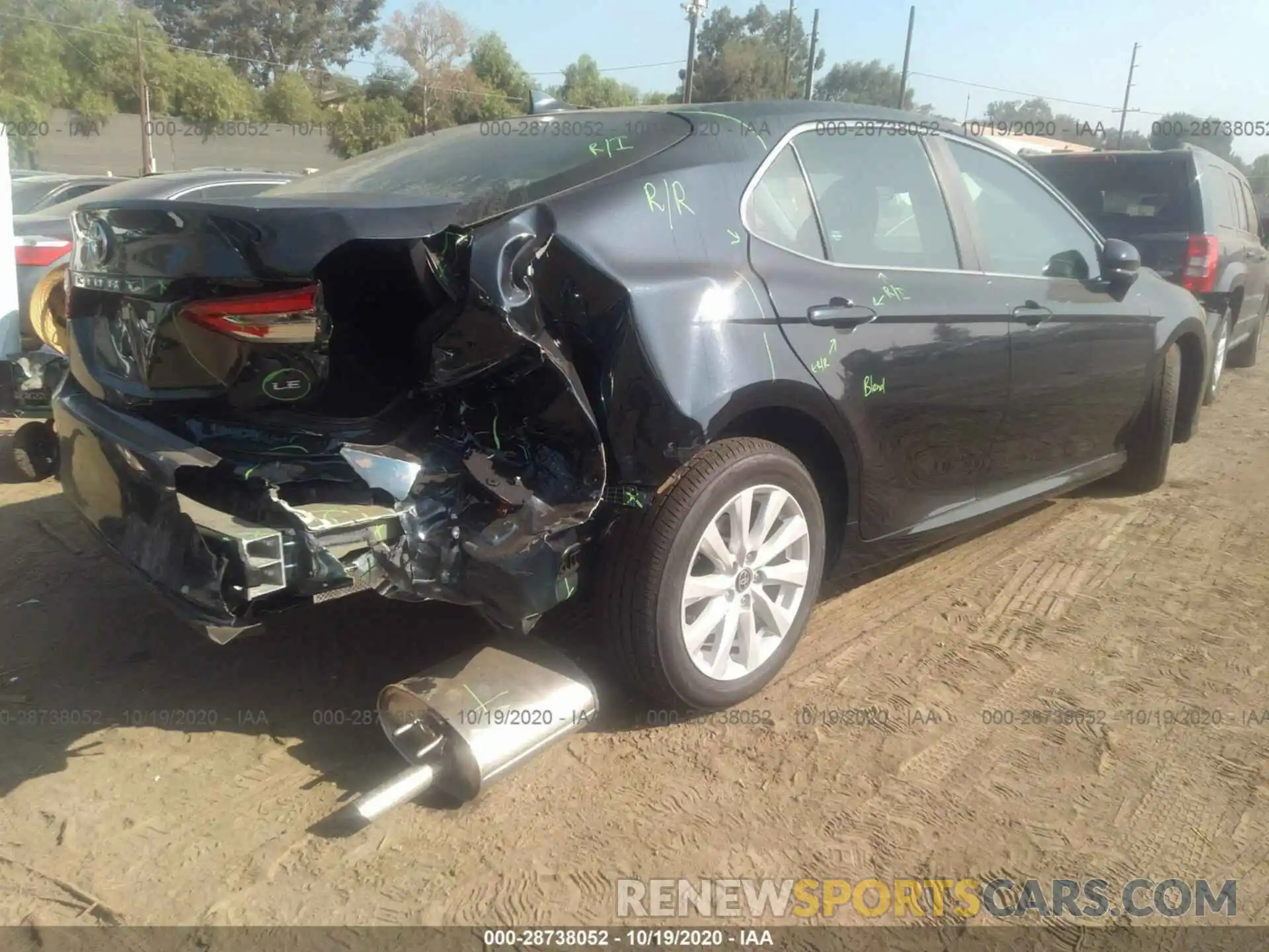 4 Photograph of a damaged car 4T1C11AK9LU992020 TOYOTA CAMRY 2020