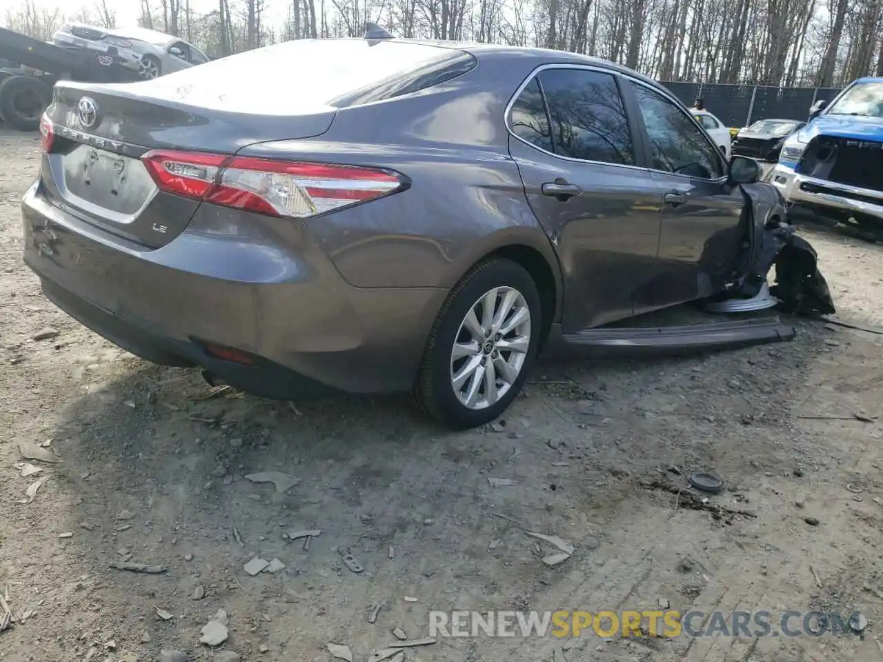 4 Photograph of a damaged car 4T1C11AK9LU996763 TOYOTA CAMRY 2020