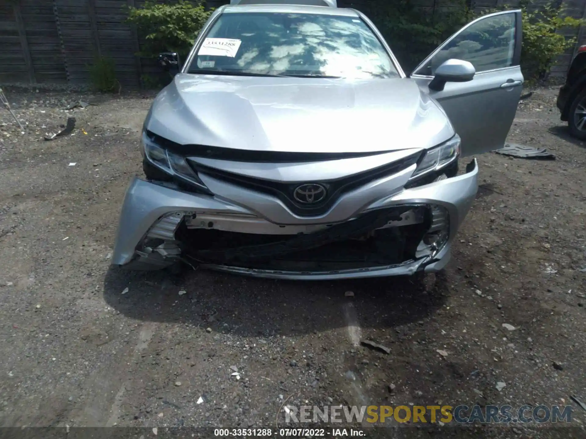 6 Photograph of a damaged car 4T1C11AK9LU998187 TOYOTA CAMRY 2020