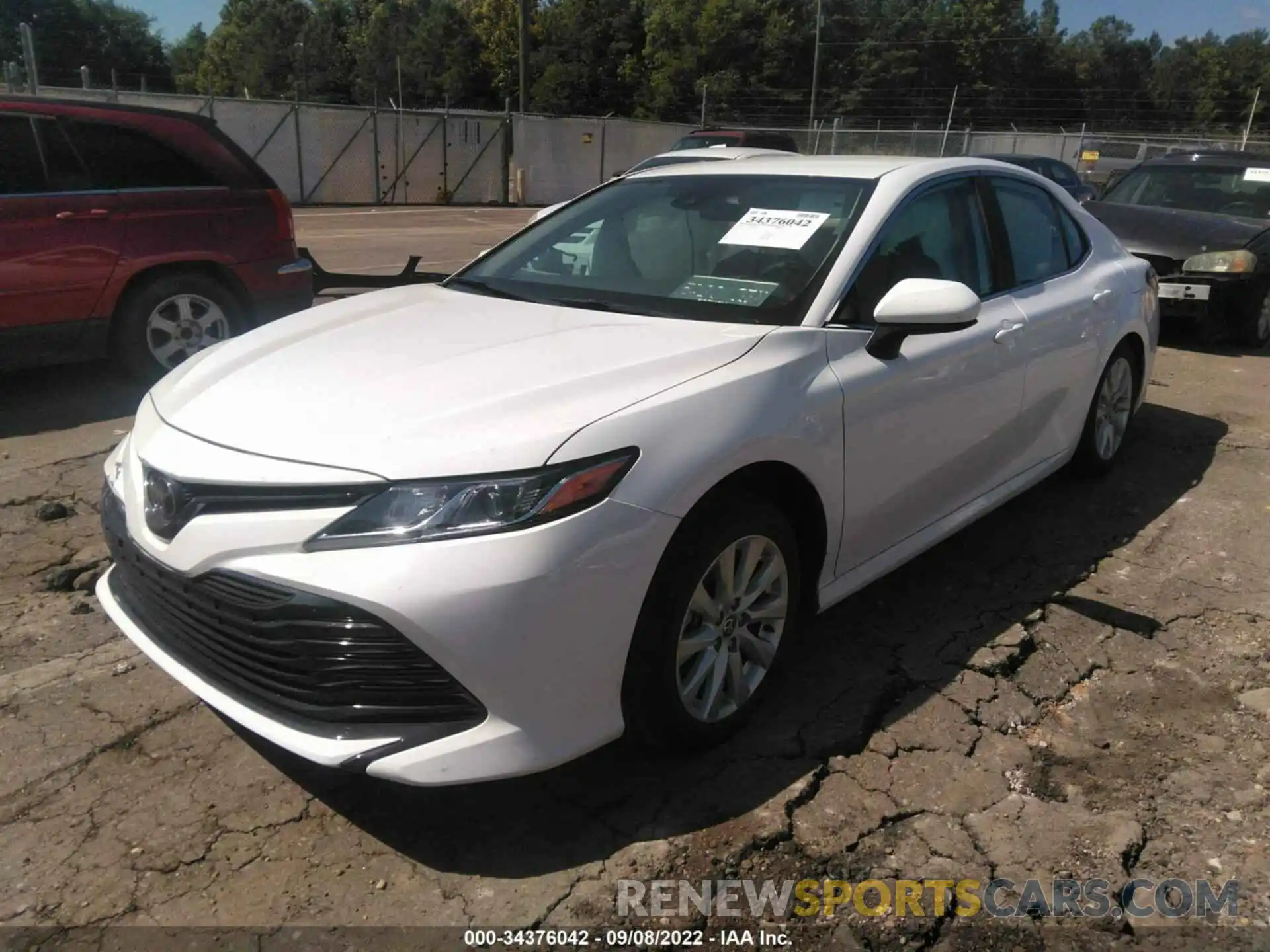 2 Photograph of a damaged car 4T1C11AK9LU999985 TOYOTA CAMRY 2020