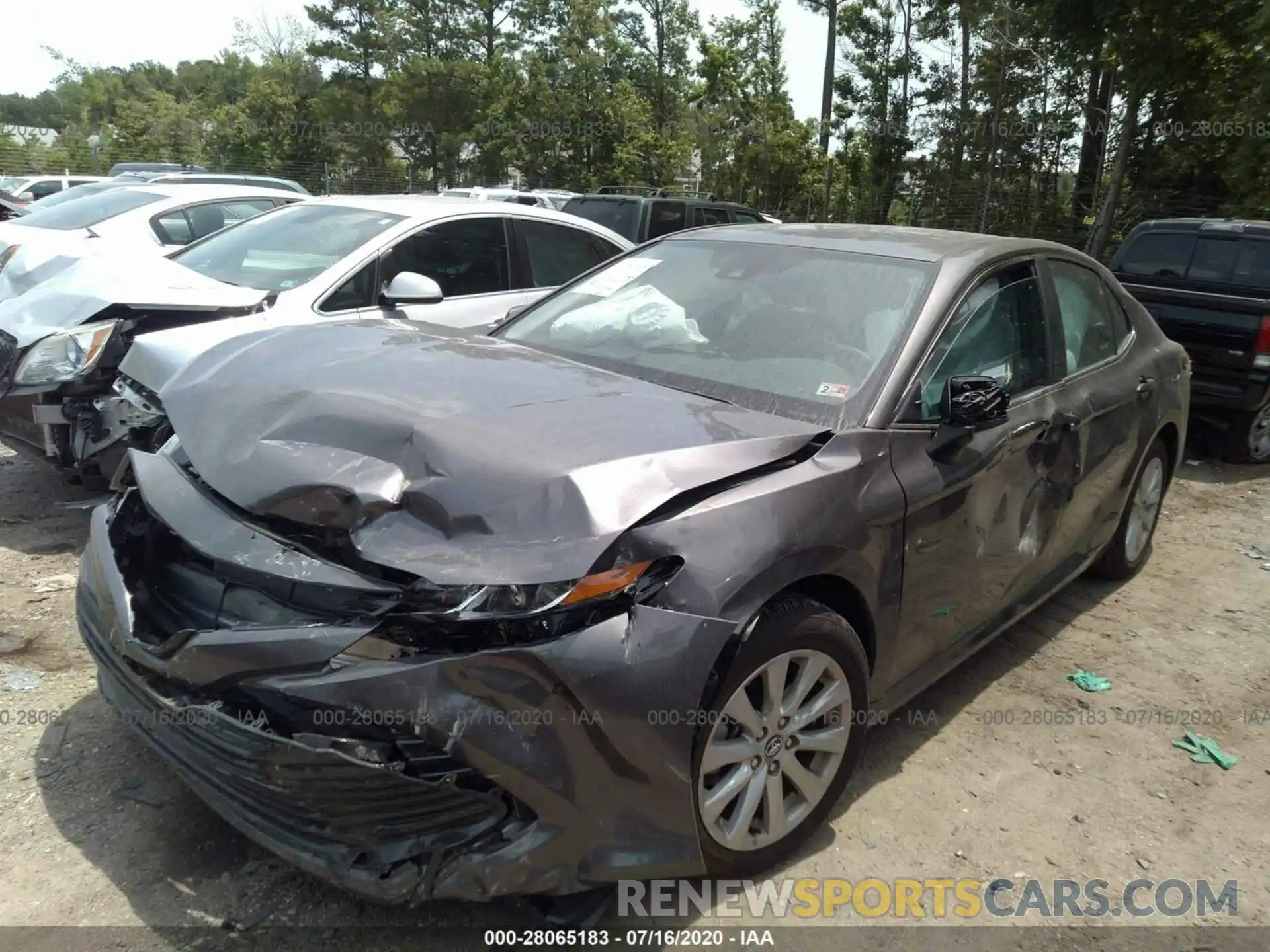 6 Photograph of a damaged car 4T1C11AKXLU301450 TOYOTA CAMRY 2020