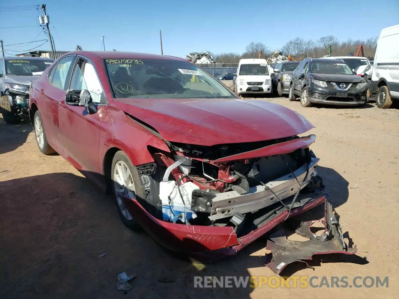 1 Photograph of a damaged car 4T1C11AKXLU304364 TOYOTA CAMRY 2020