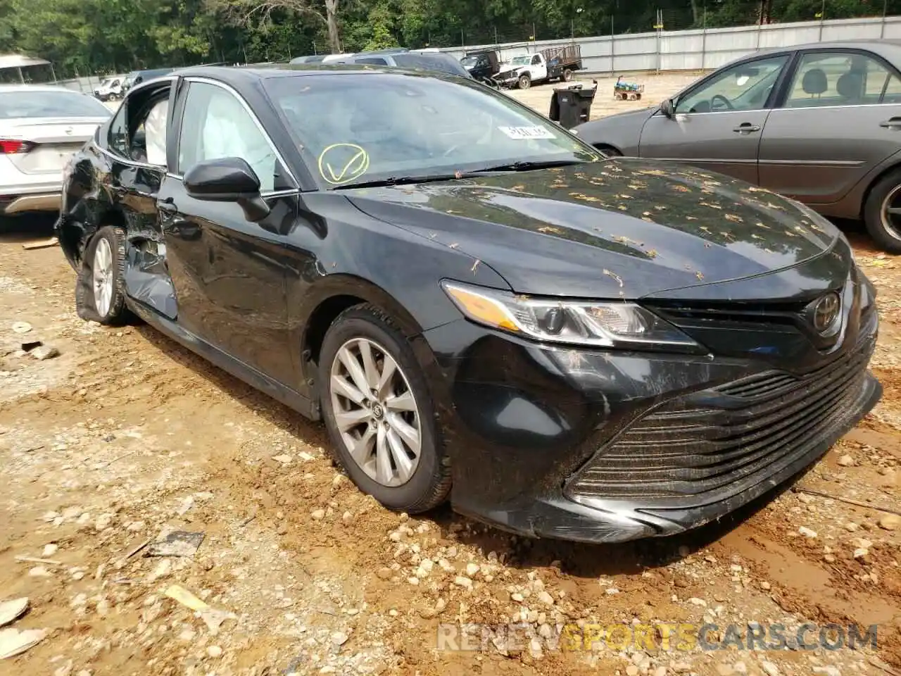 1 Photograph of a damaged car 4T1C11AKXLU304834 TOYOTA CAMRY 2020