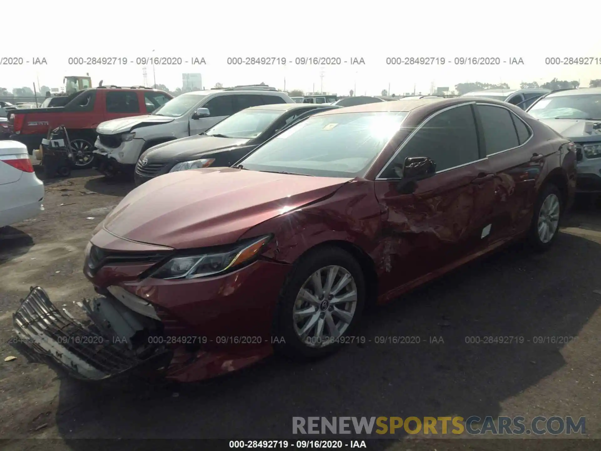 2 Фотография поврежденного автомобиля 4T1C11AKXLU304896 TOYOTA CAMRY 2020