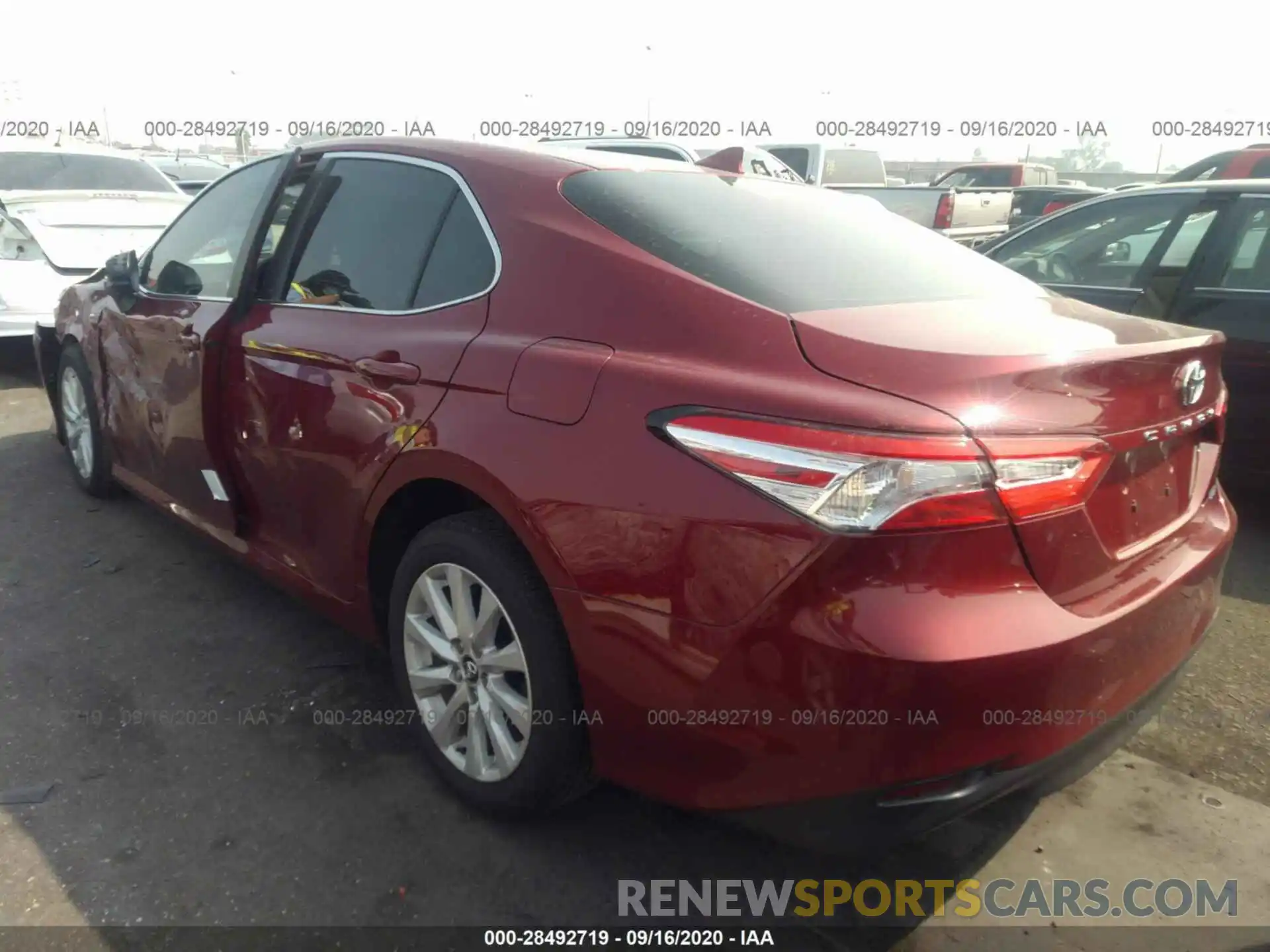 3 Photograph of a damaged car 4T1C11AKXLU304896 TOYOTA CAMRY 2020