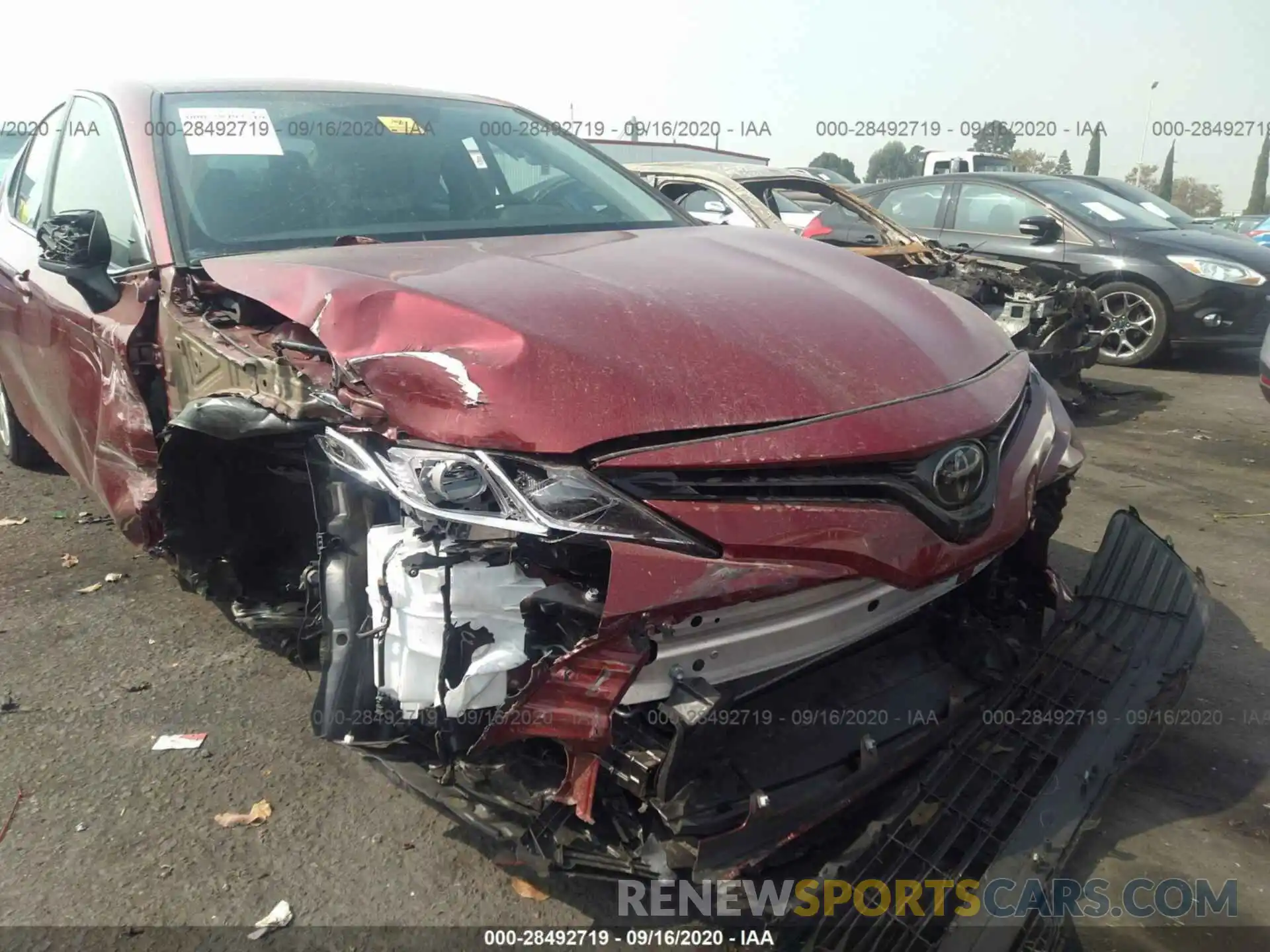 6 Photograph of a damaged car 4T1C11AKXLU304896 TOYOTA CAMRY 2020