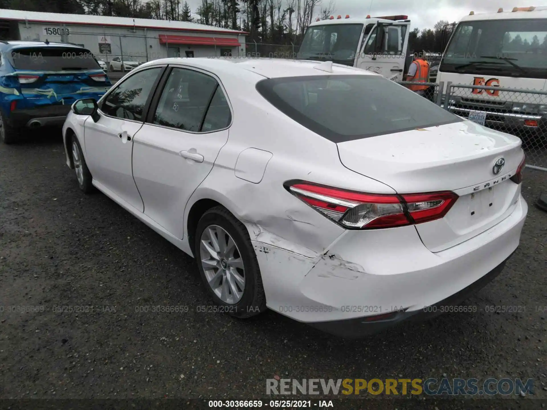 3 Photograph of a damaged car 4T1C11AKXLU307216 TOYOTA CAMRY 2020