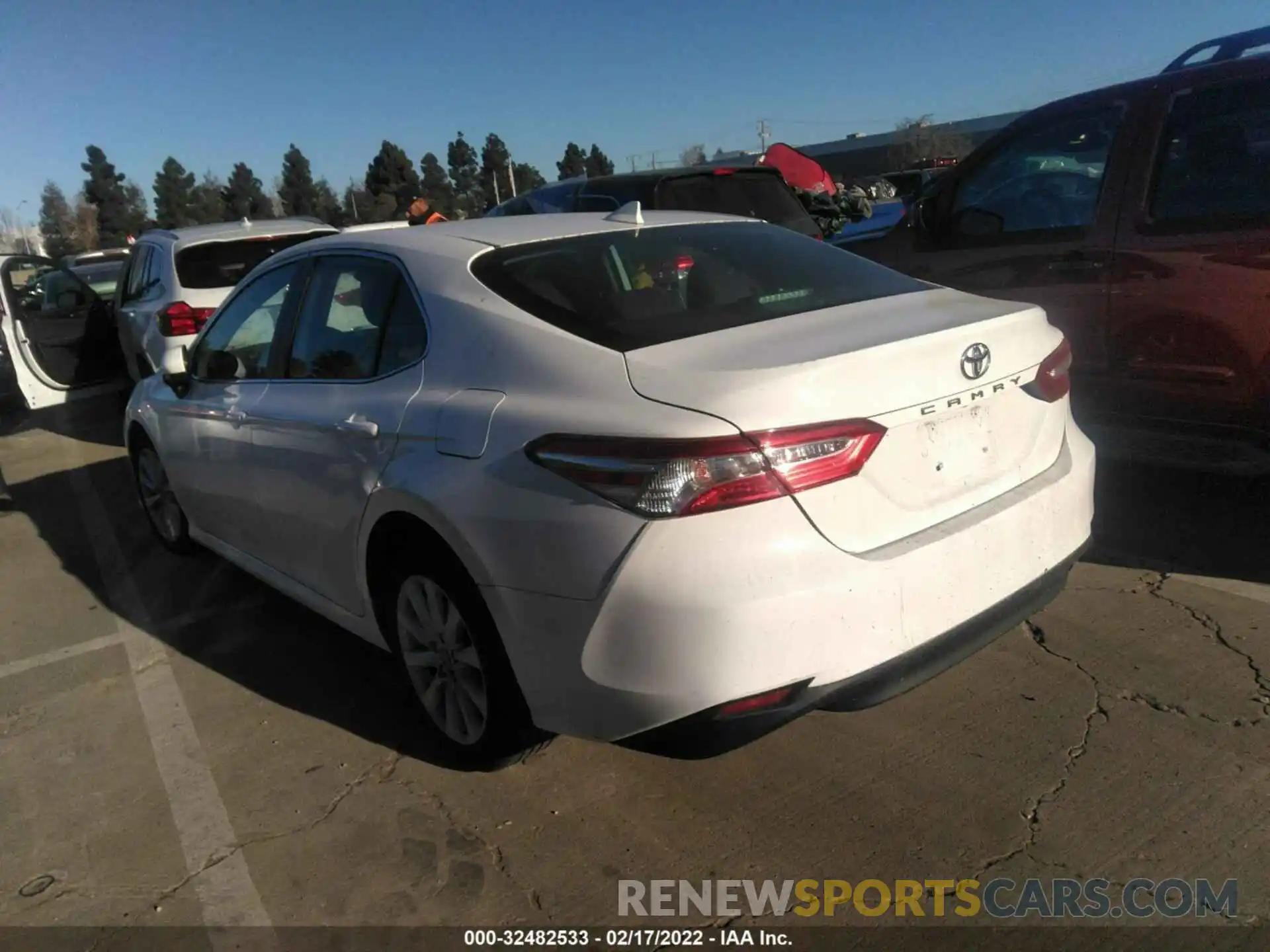 3 Photograph of a damaged car 4T1C11AKXLU315350 TOYOTA CAMRY 2020