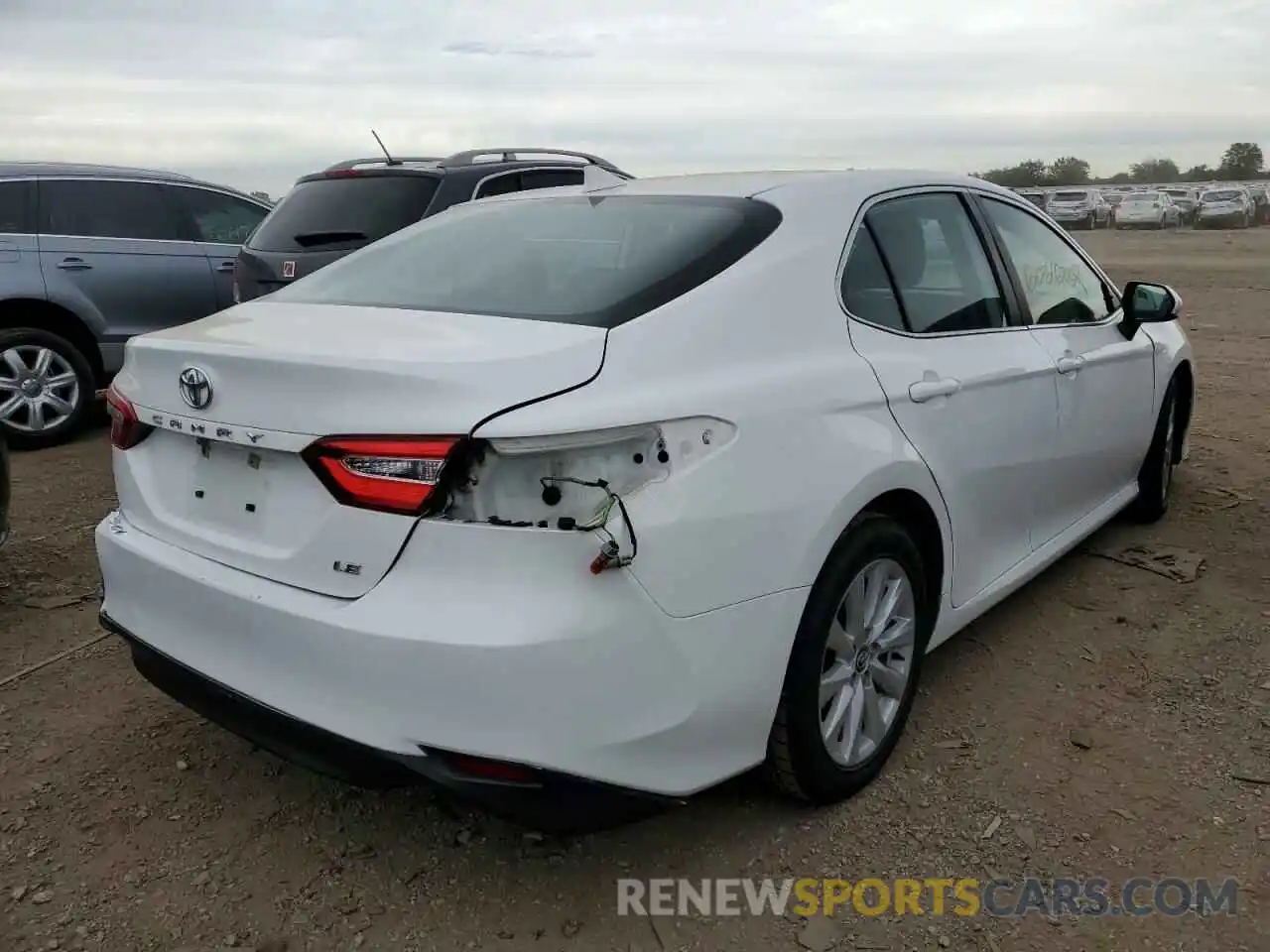 4 Photograph of a damaged car 4T1C11AKXLU316529 TOYOTA CAMRY 2020