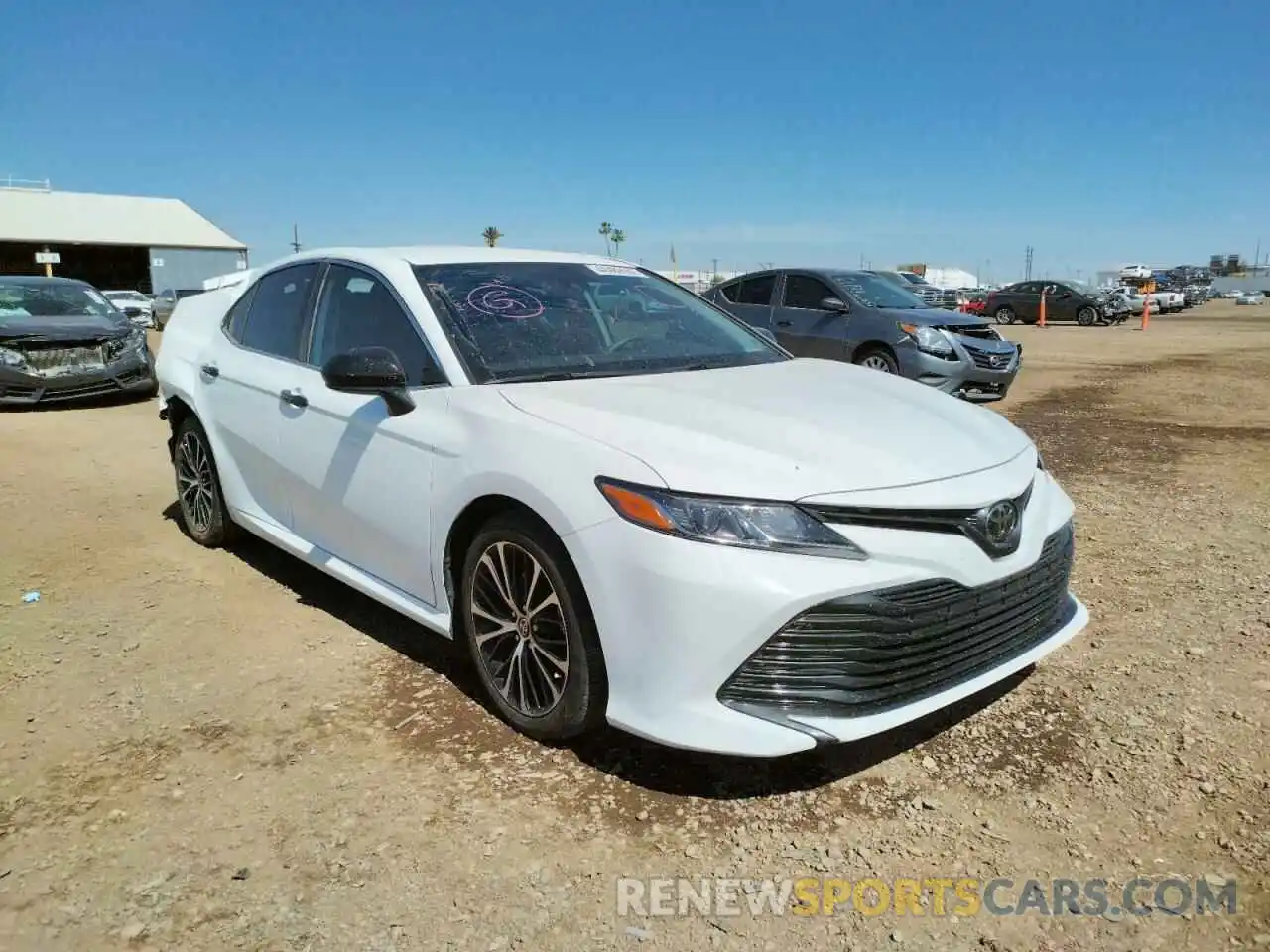 1 Photograph of a damaged car 4T1C11AKXLU318880 TOYOTA CAMRY 2020