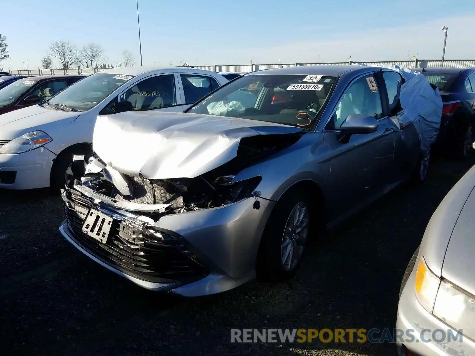 2 Photograph of a damaged car 4T1C11AKXLU320404 TOYOTA CAMRY 2020