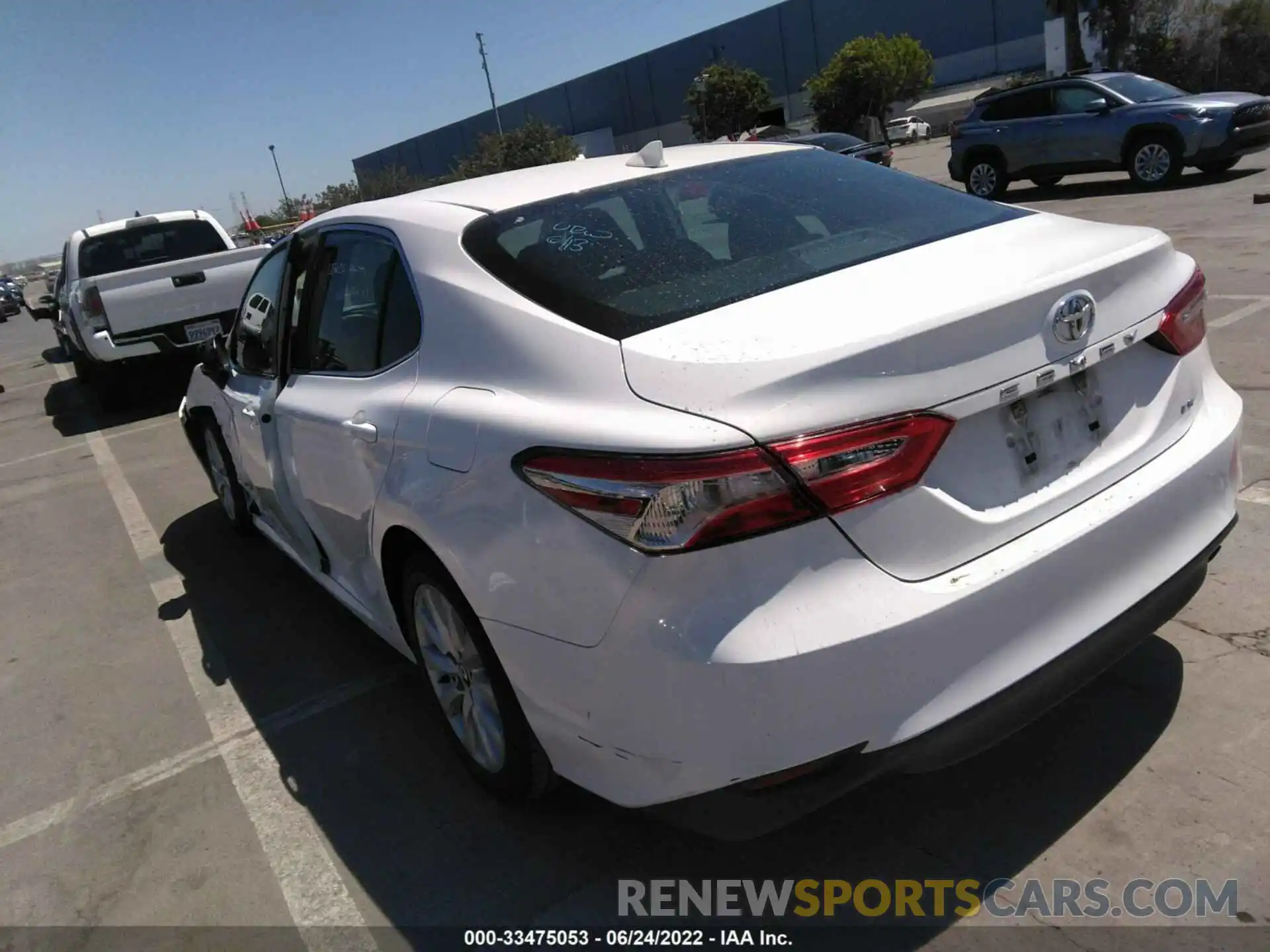 3 Photograph of a damaged car 4T1C11AKXLU333833 TOYOTA CAMRY 2020