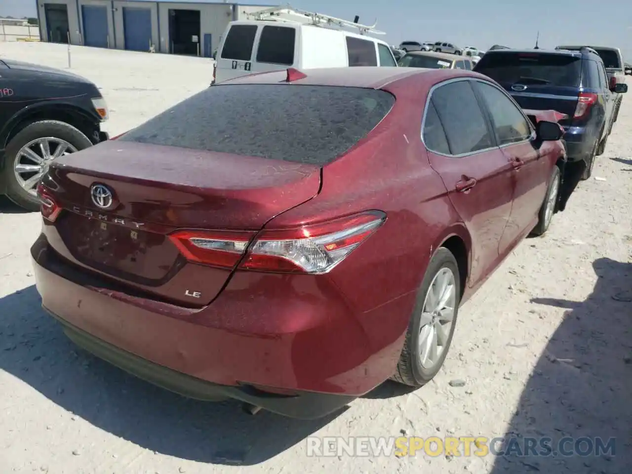 4 Photograph of a damaged car 4T1C11AKXLU337283 TOYOTA CAMRY 2020