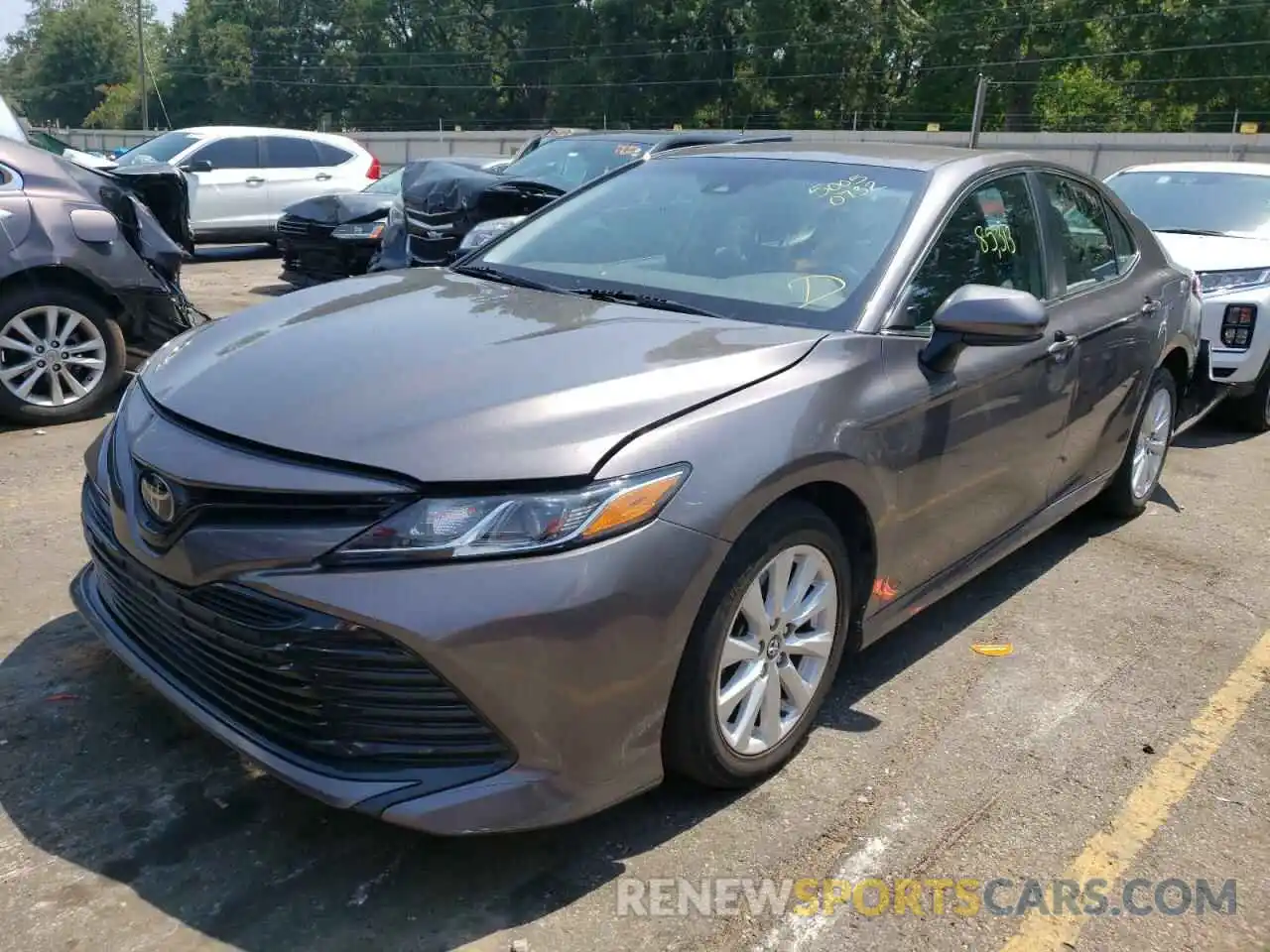 2 Photograph of a damaged car 4T1C11AKXLU338661 TOYOTA CAMRY 2020