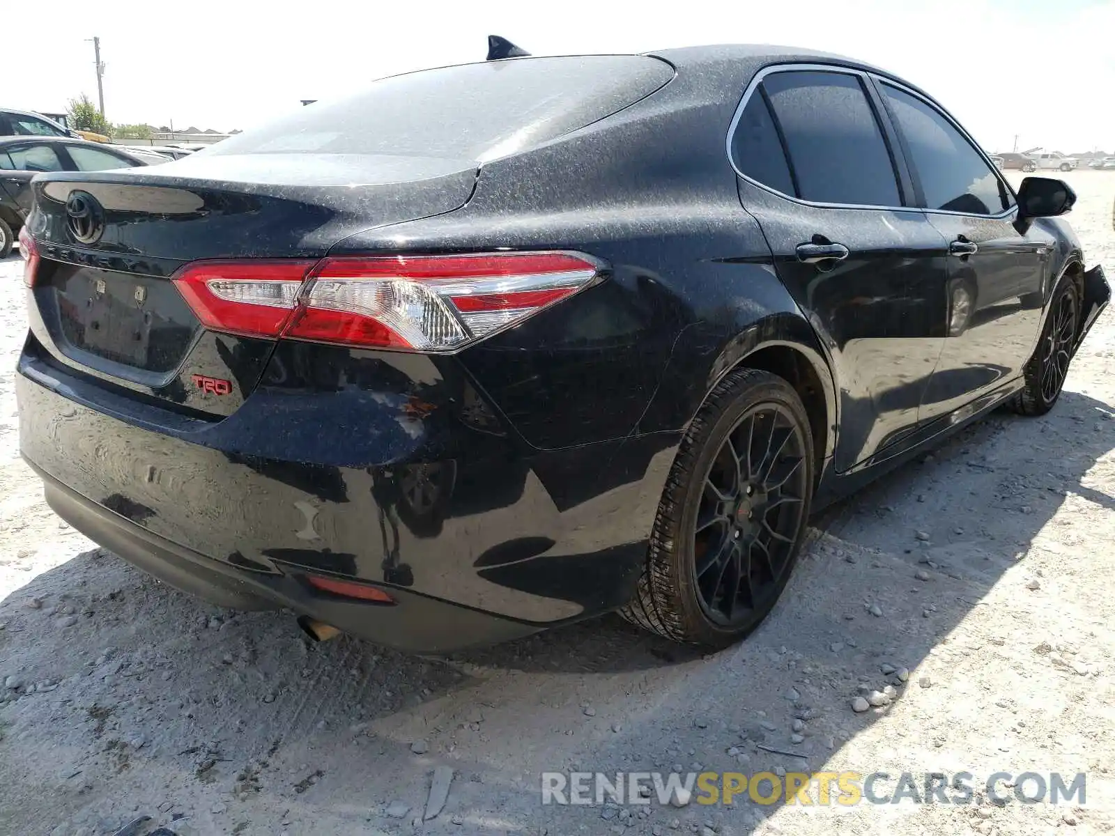 4 Photograph of a damaged car 4T1C11AKXLU339096 TOYOTA CAMRY 2020