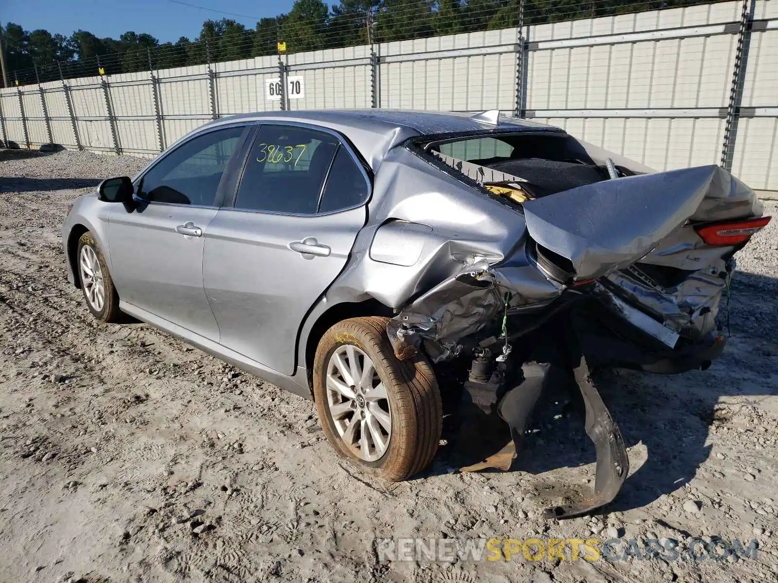 3 Photograph of a damaged car 4T1C11AKXLU339549 TOYOTA CAMRY 2020