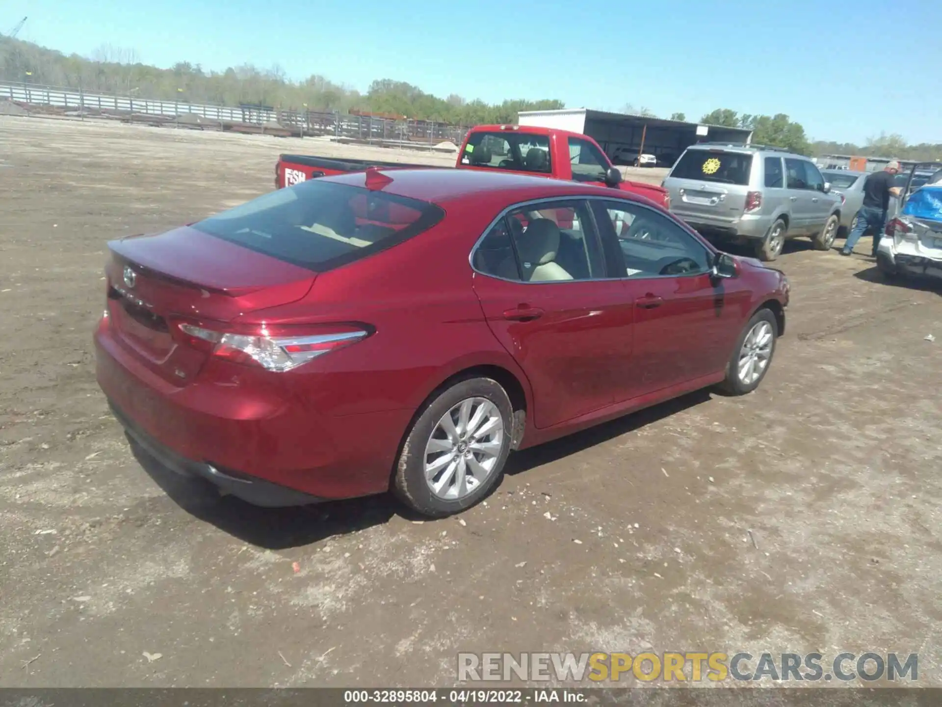 4 Photograph of a damaged car 4T1C11AKXLU342046 TOYOTA CAMRY 2020