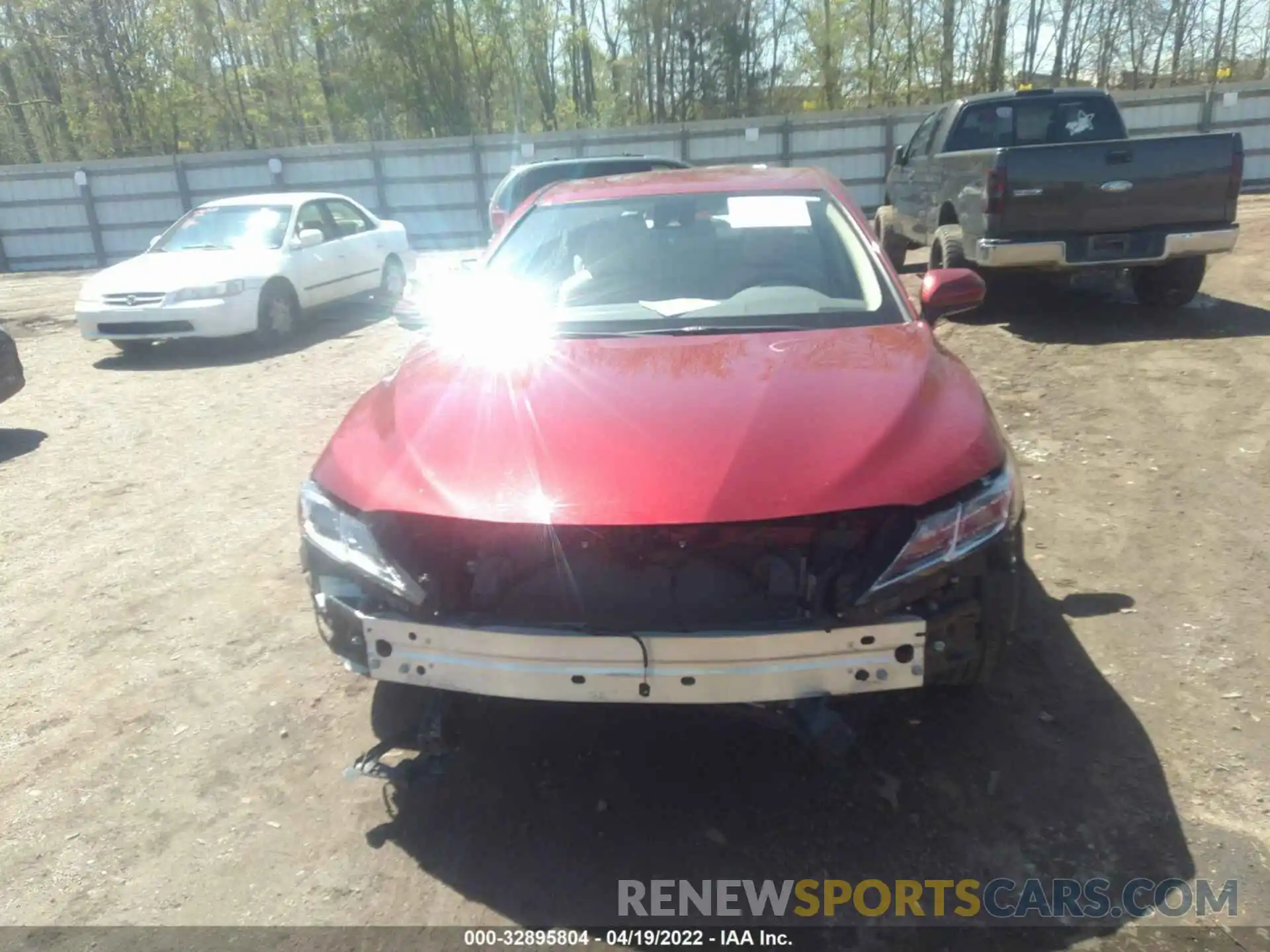 6 Photograph of a damaged car 4T1C11AKXLU342046 TOYOTA CAMRY 2020