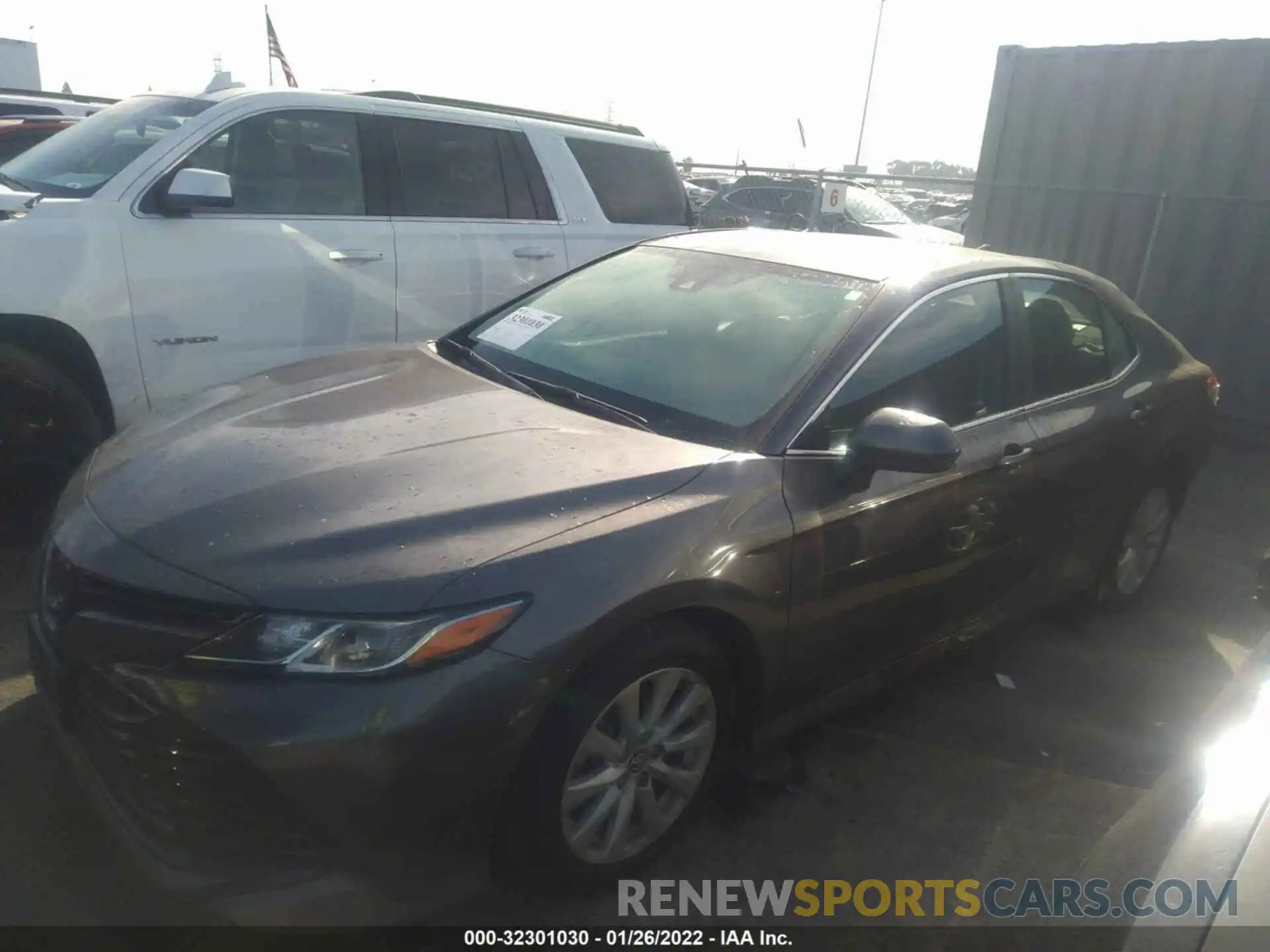 1 Photograph of a damaged car 4T1C11AKXLU342175 TOYOTA CAMRY 2020