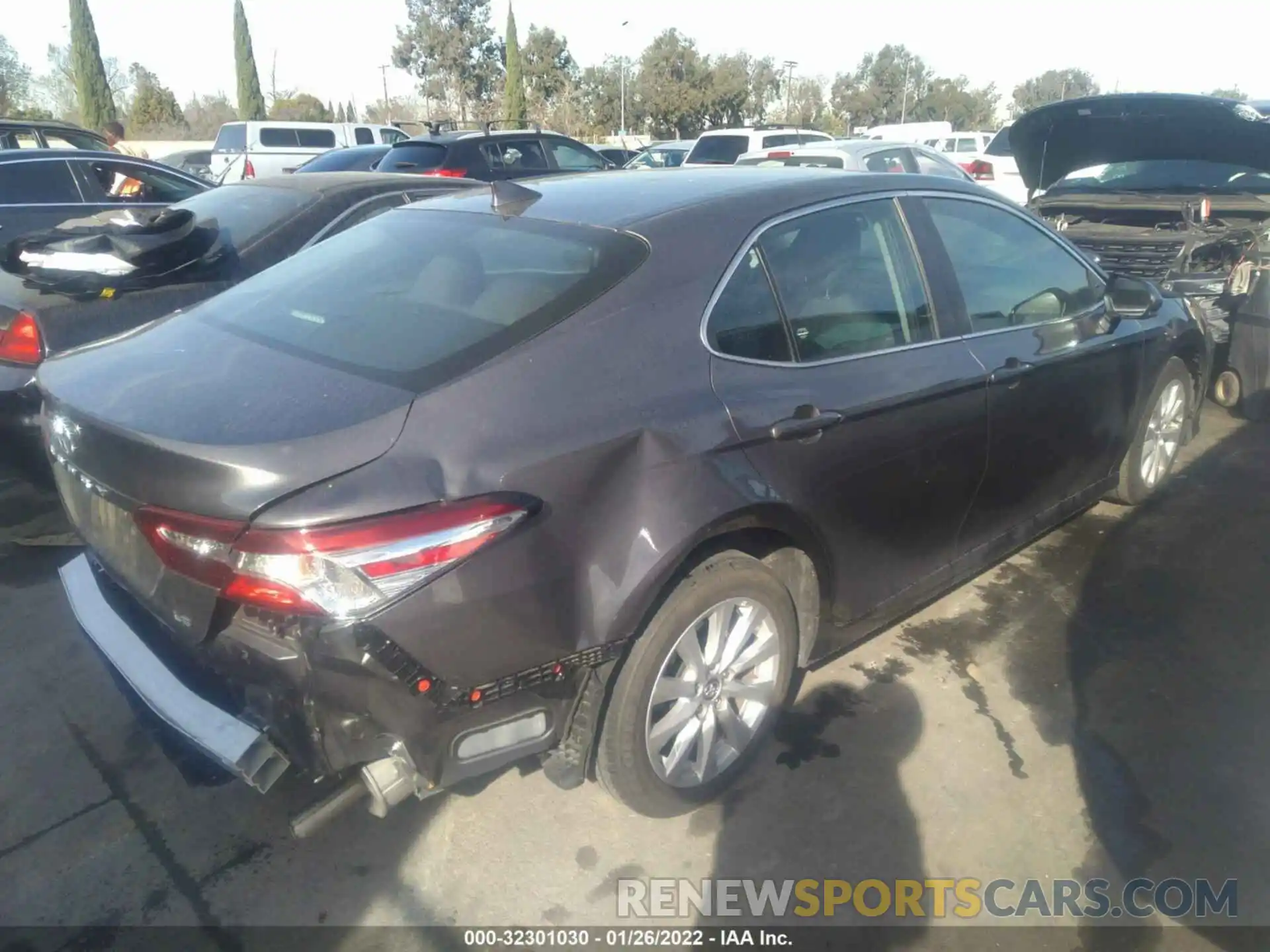 3 Photograph of a damaged car 4T1C11AKXLU342175 TOYOTA CAMRY 2020