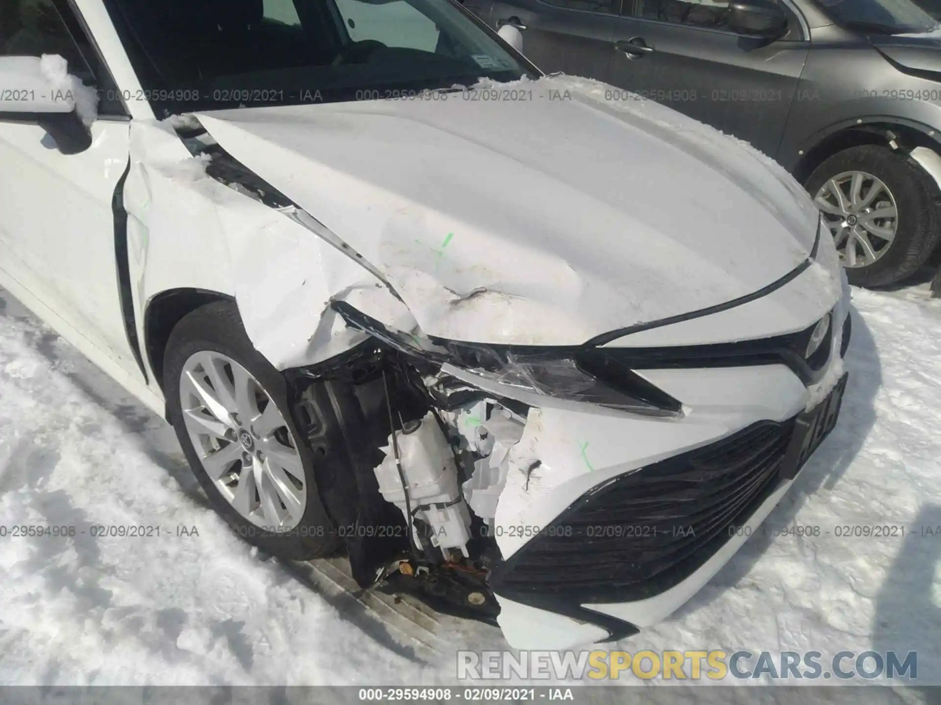 6 Photograph of a damaged car 4T1C11AKXLU342726 TOYOTA CAMRY 2020