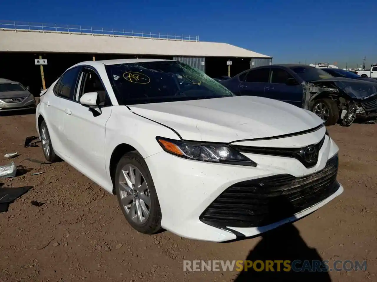 1 Photograph of a damaged car 4T1C11AKXLU344038 TOYOTA CAMRY 2020